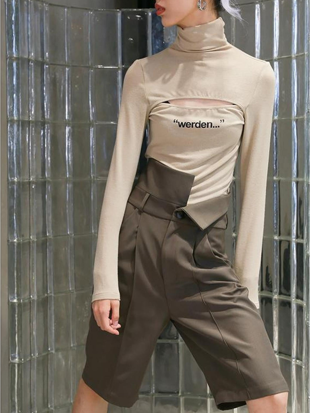 Jnylon studios Letter Print Slim Fit Turtleneck Women's Long Sleeve T-shirts