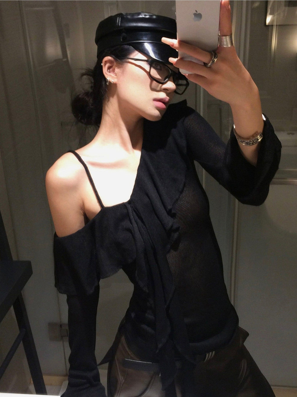 Fanptntox Black Ruffle Asymmetrical Strap Slim Fit Women's Long Sleeve T-shirts