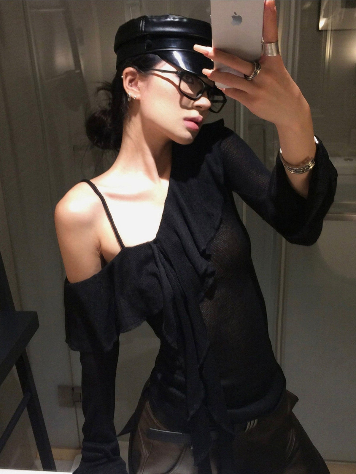 Fanptntox Black Ruffle Asymmetrical Strap Slim Fit Women's Long Sleeve T-shirts