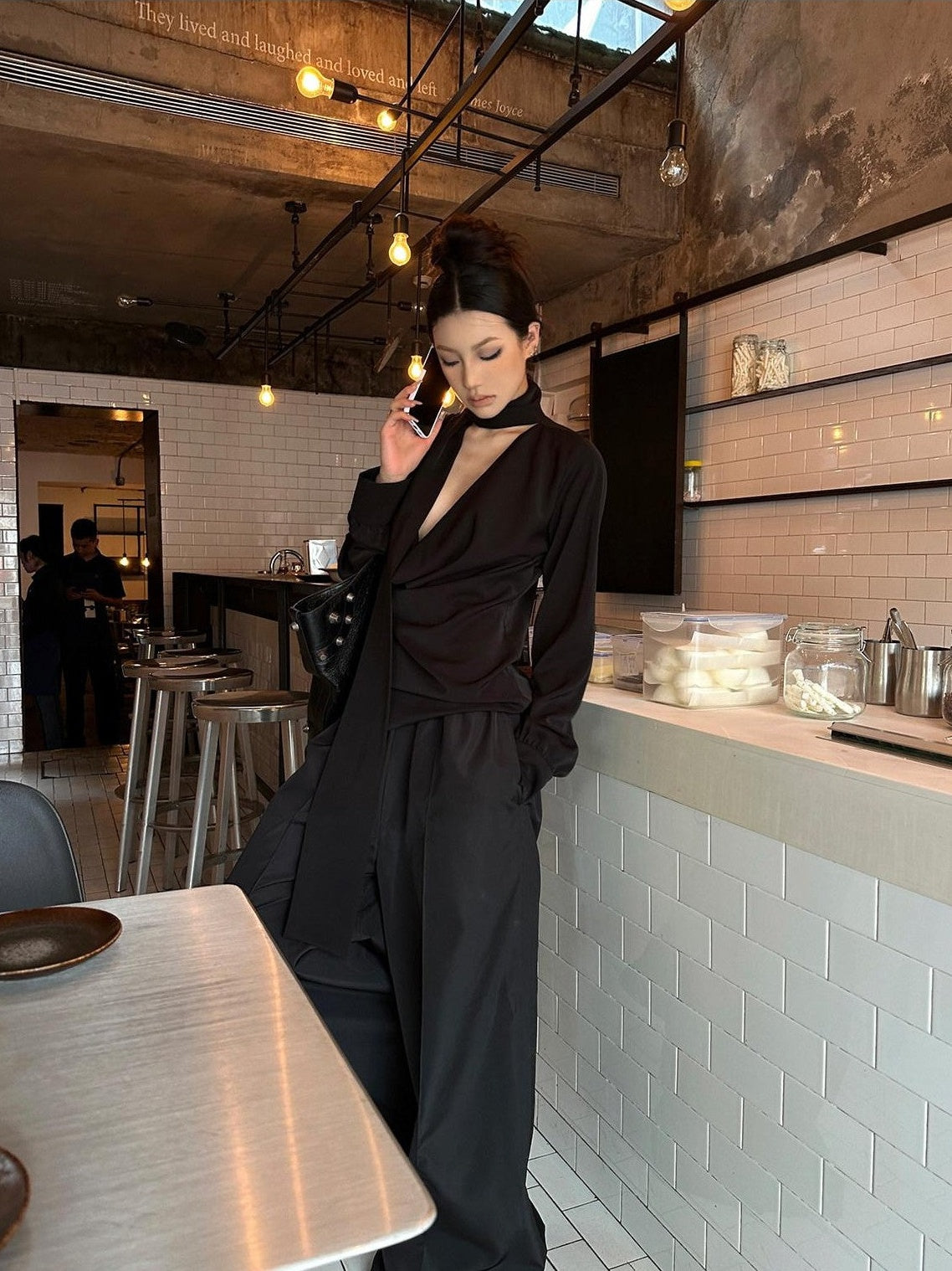 Fanptntox Solid Black Tie V-neck Women's 100 Percent Polyester Long Sleeve T-shirts