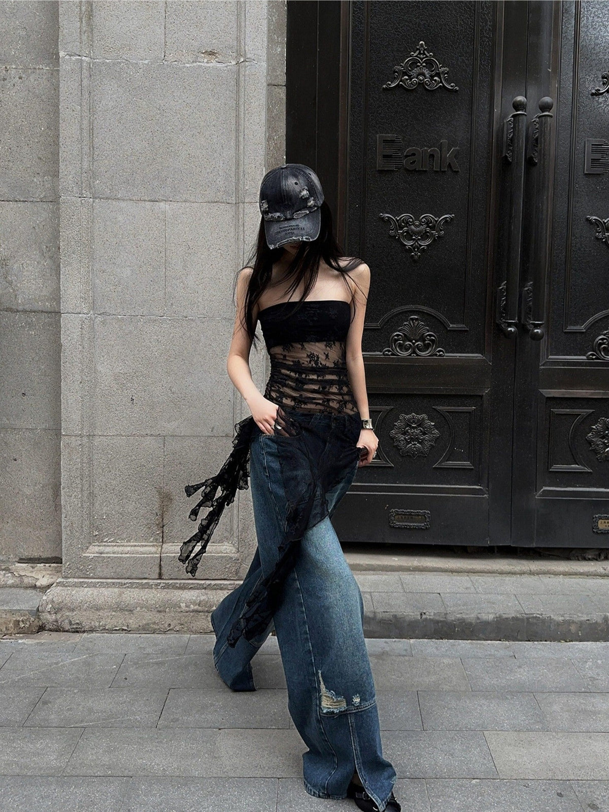 Fanptntox Black Lace Trim Off Shoulder Slim Fit Cropped Women's Tube Tops