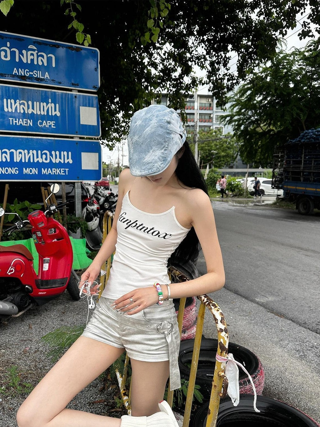 Fanptntox White Letter Print Spaghetti Strap Slimming Street Women's Camisoles