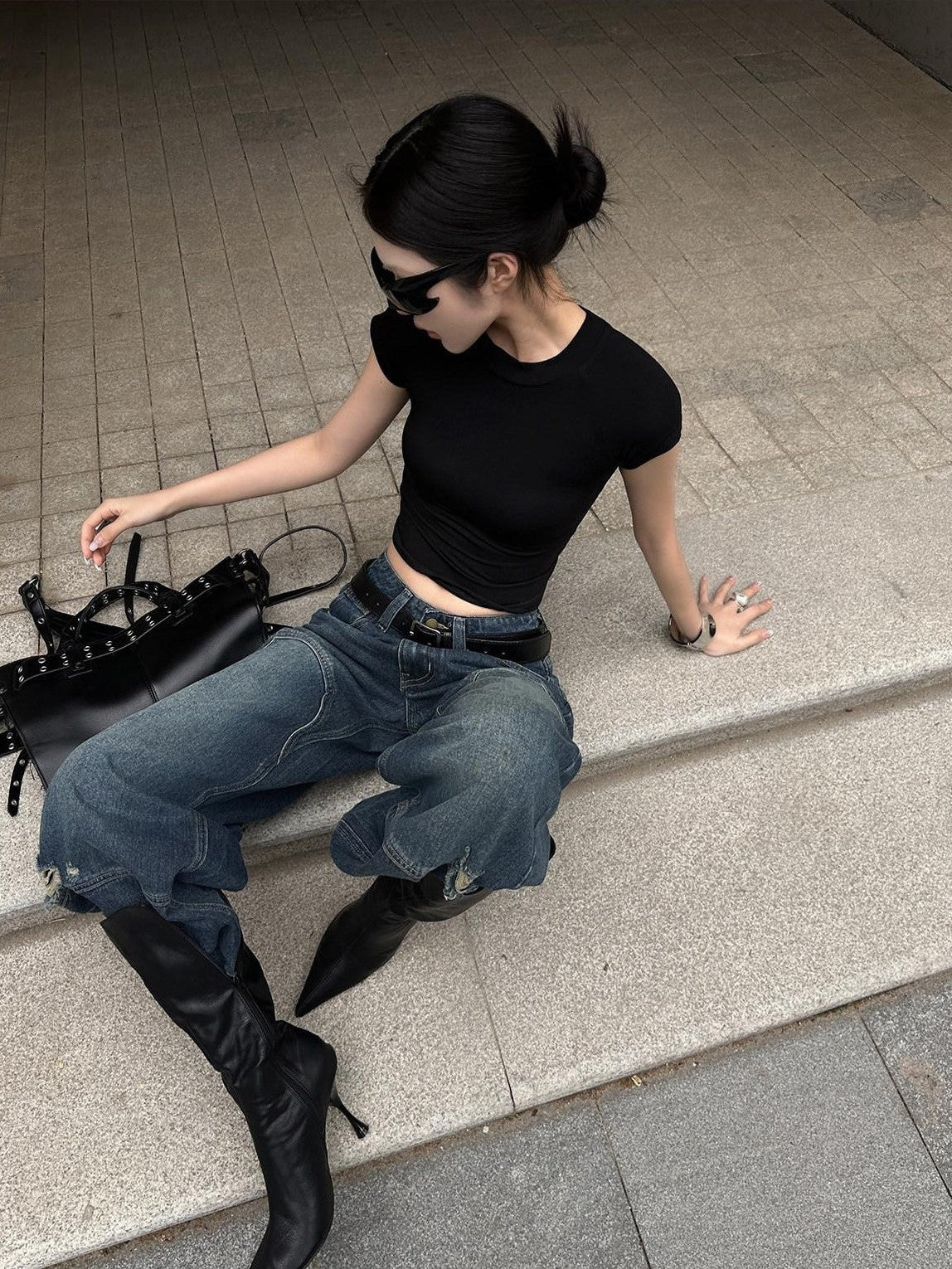 Fanptntox Black Spliced Lace Back Cropped Short Sleeve Women's Slim T-shirts