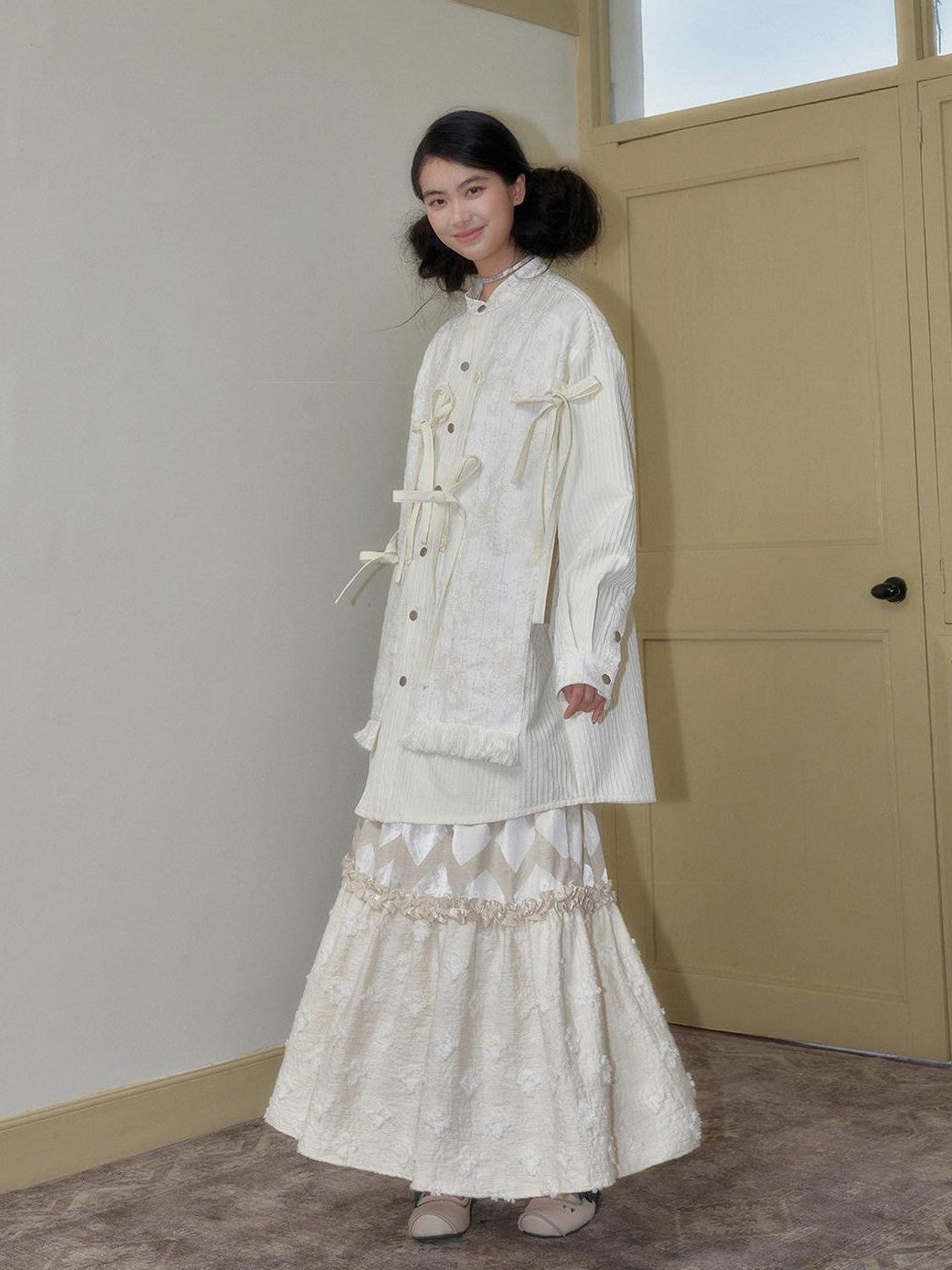 SENSELF Beige Lustrous Vintage Lace Ruffled Women's Cotton Linen Tiered Skirts