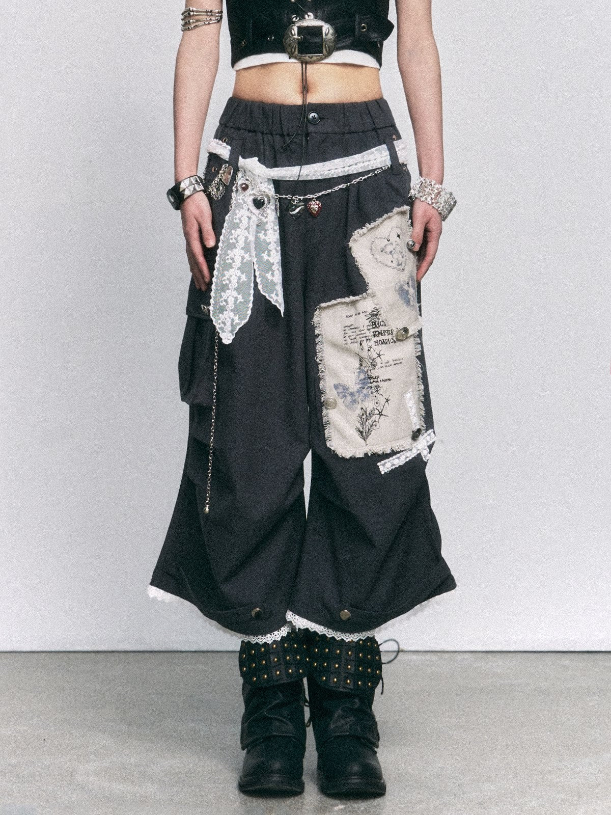 Frustration_Garden_Vintage_Printed_Patch_Natural_Waist_Button_Fly_Cropped_Women_Wide-Leg_Pants_MISSTT