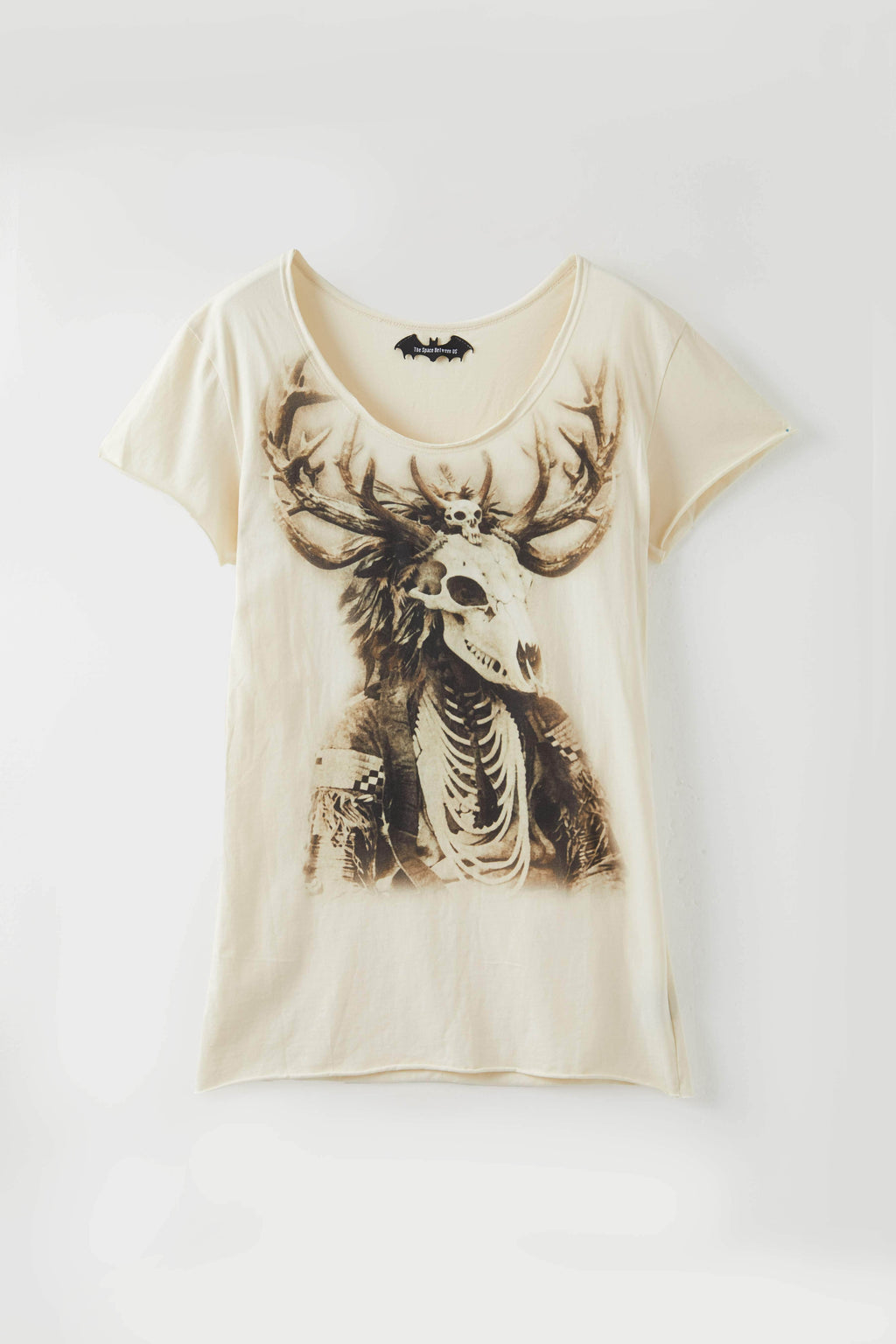 The_space_between_Us_Wilderness_Skull_Slim_Fit_Rock_Women's_Cotton_Short_Sleeve_T-shirts_1058031342779_MISSTT