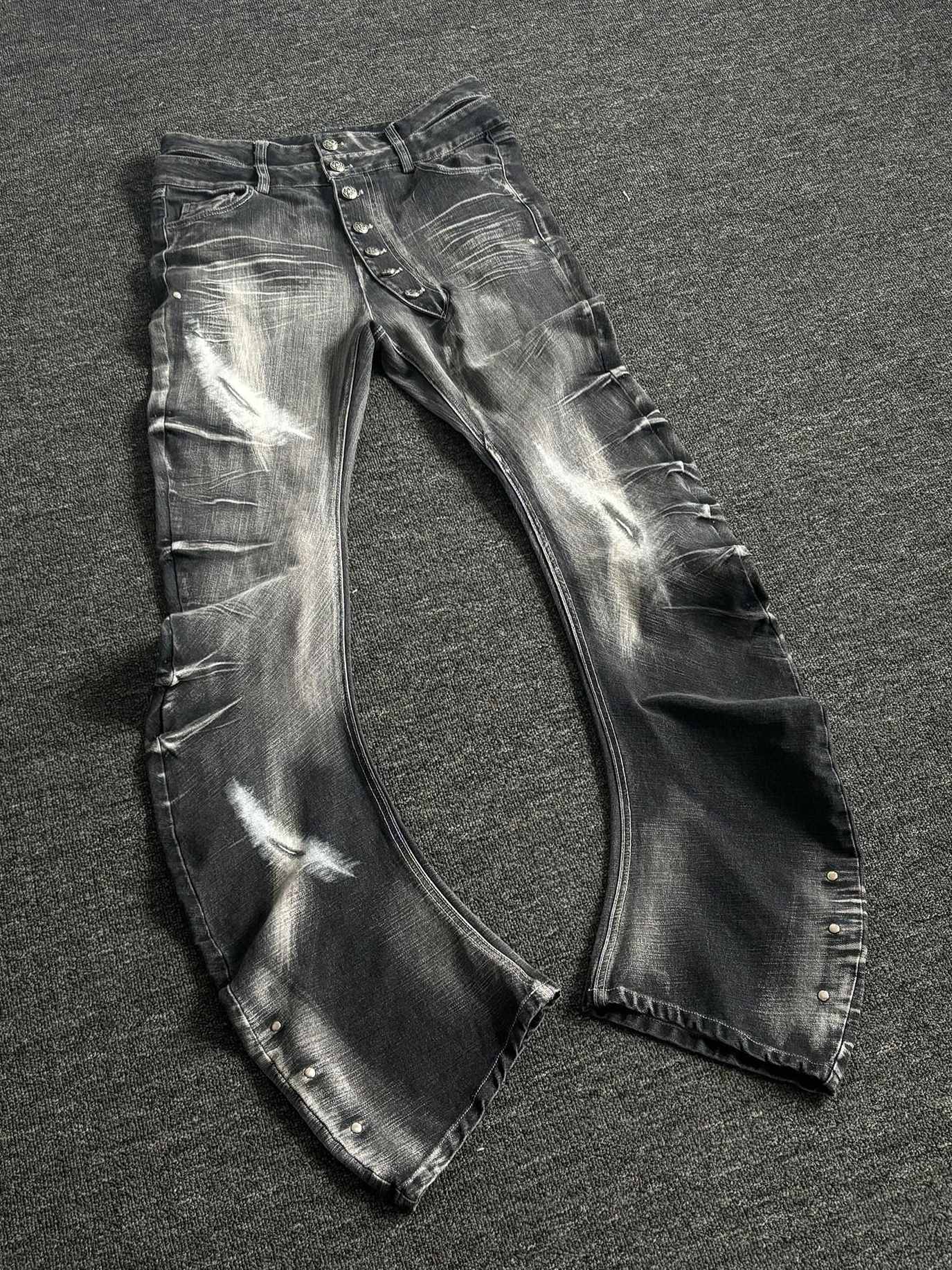 PAIKI High Stretch Washed Whisker Rivet Low Rise Loose Fit Casual Denim Straight Jeans