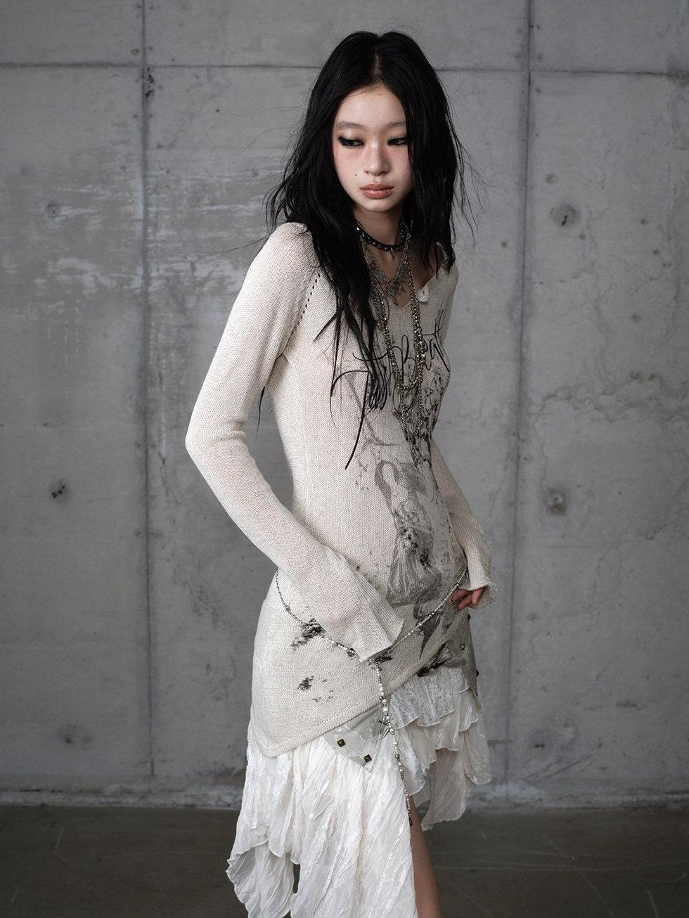 NO ROMANCE Soft Slim Punk V-neck Reversible Distressed Polyester Women Long Sleeve T-Shirts