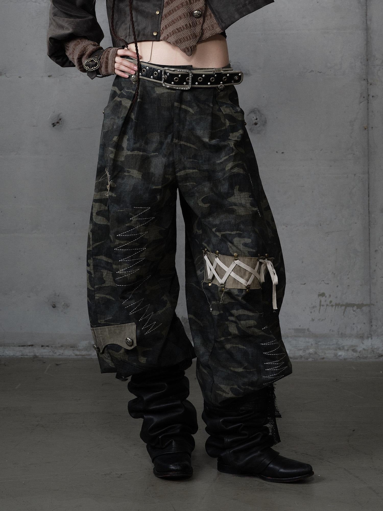 NO ROMANCE Embroidered Cotton Camo Casual Mid Rise Curved Cut Teen Girls Wide-Leg Pants