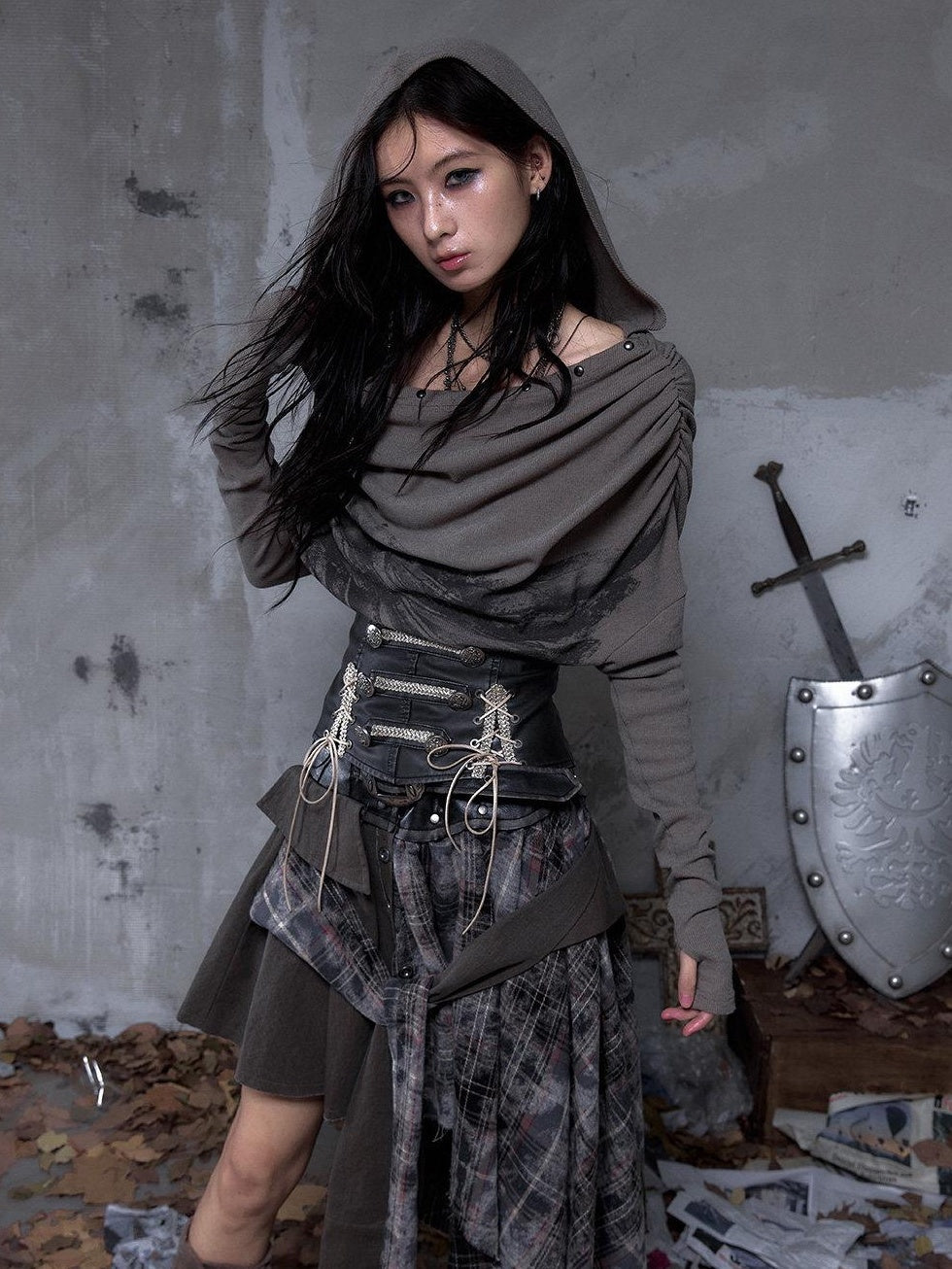 NO ROMANCE Soft Stretch Viscose Printed Cropped Fitted Waist Women Long Sleeve T-Shirts
