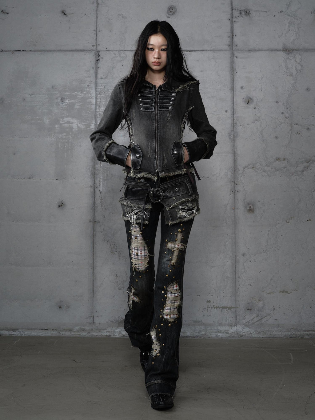 NO ROMANCE Distressed Low Rise Slim Fit Plaid Punk Zipper Denim Women Straight Jeans