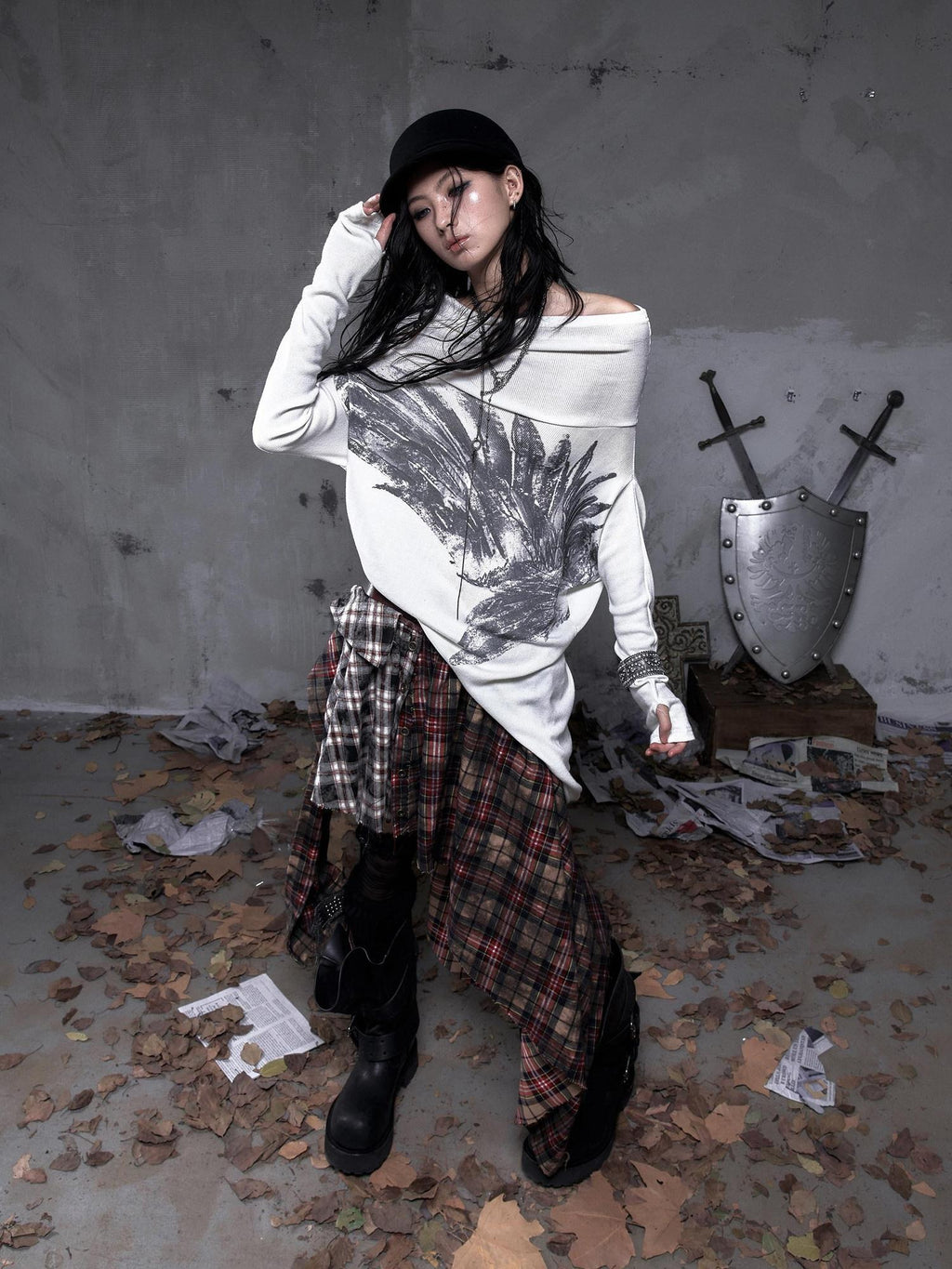 NO ROMANCE Soft Stretch Viscose Printed Cropped Fitted Waist Women Long Sleeve T-Shirts