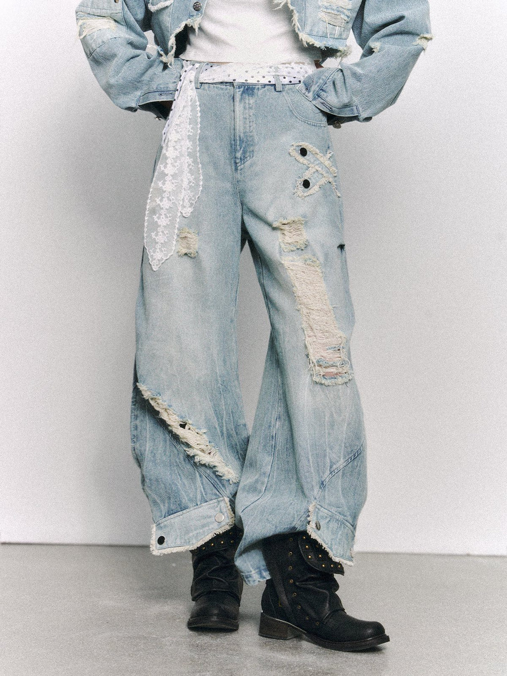 Frustration_Garden_Washed_Low_Rise_Ripped_Detail_Mid_Weight_Light_Blue_Denim_Women_Wide-Leg_Jeans_MISSTT