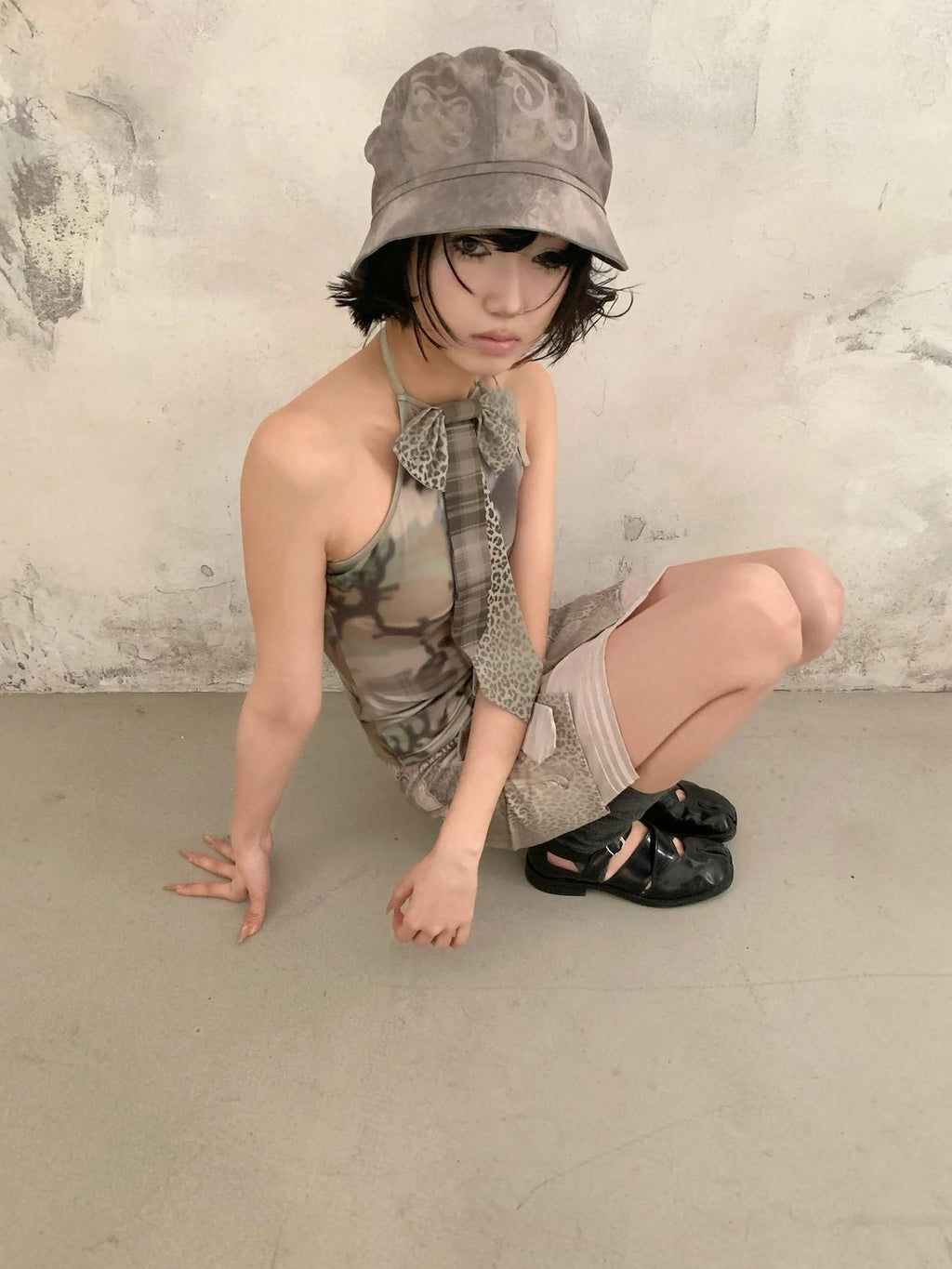 4RE1GN Camouflage Tie Neck Bow Waist Cinched Women's Polyester Spandex Halter Tops