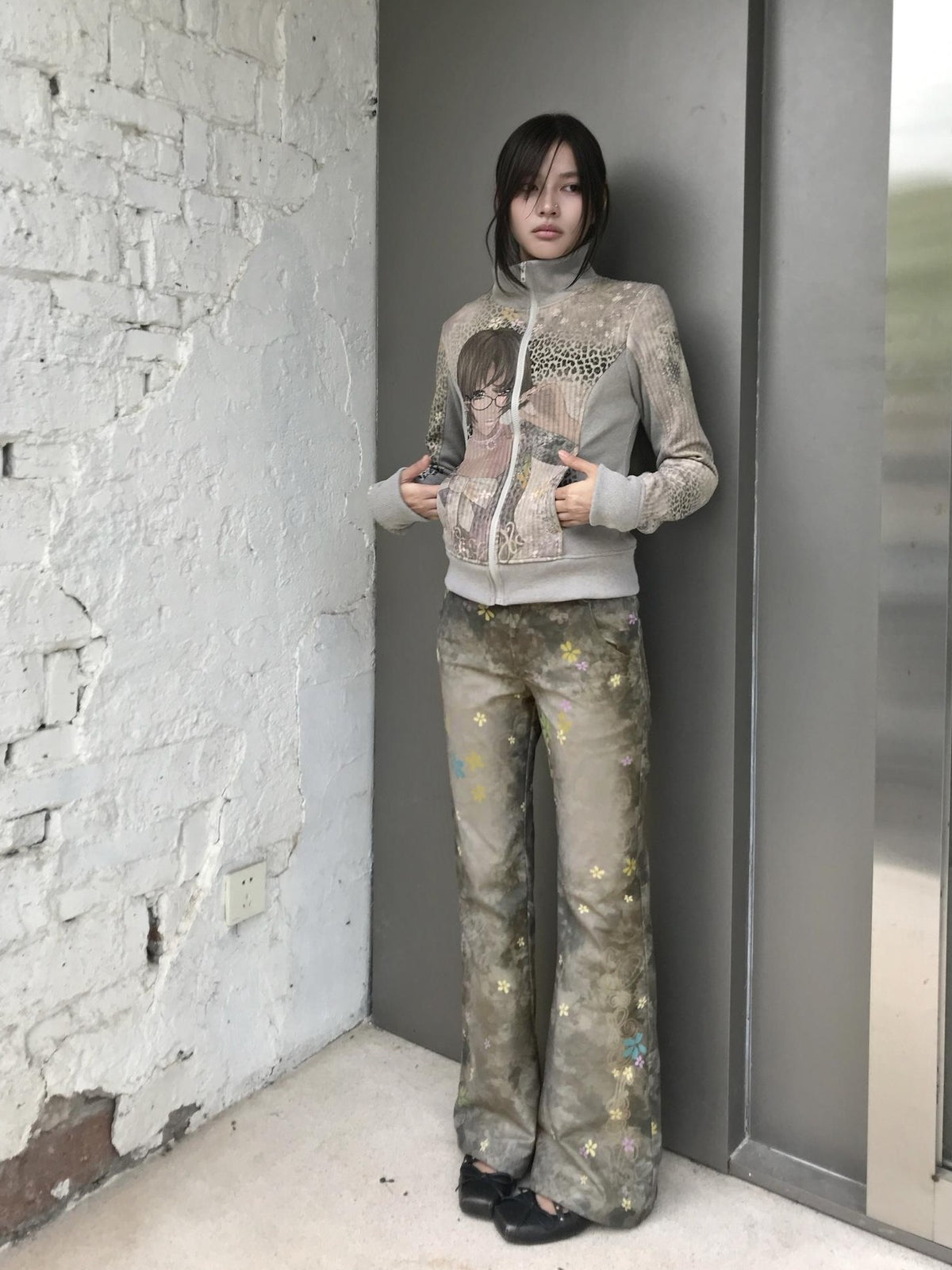 4RE1GN Cartoon Character Print Color Block Women's Cotton Polyester Zip-up Hoodies