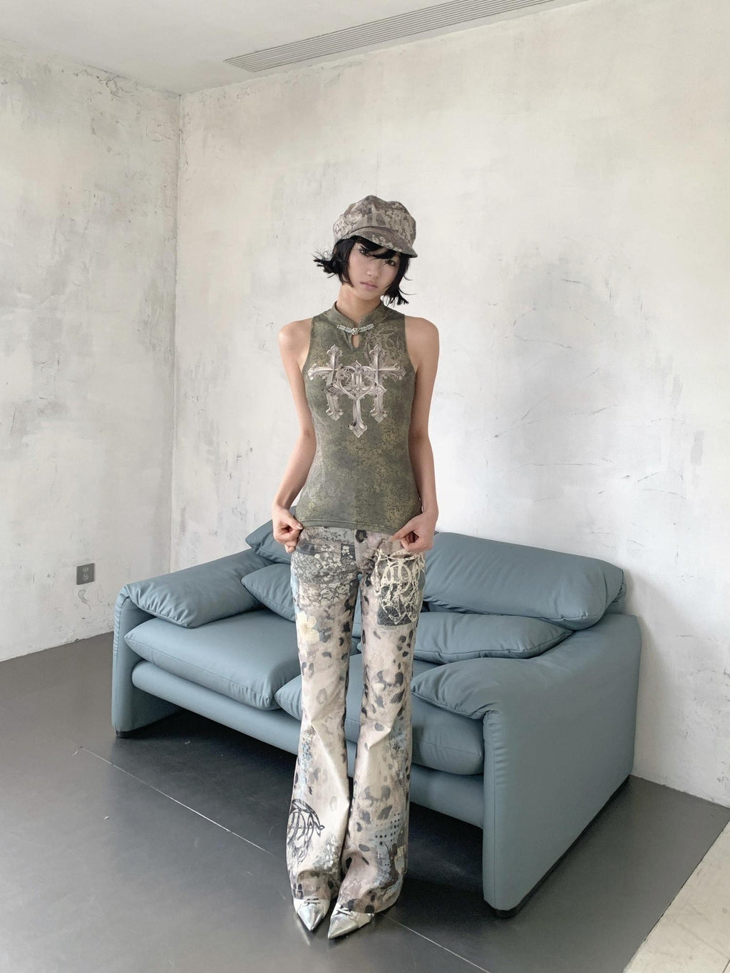 4RE1GN Crinkled Vintage Leopard Floral Print Women's Cotton Flare Pants
