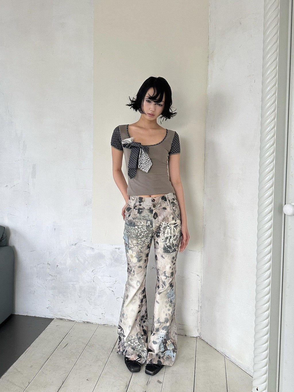 4RE1GN Crinkled Vintage Leopard Floral Print Women's Cotton Flare Pants