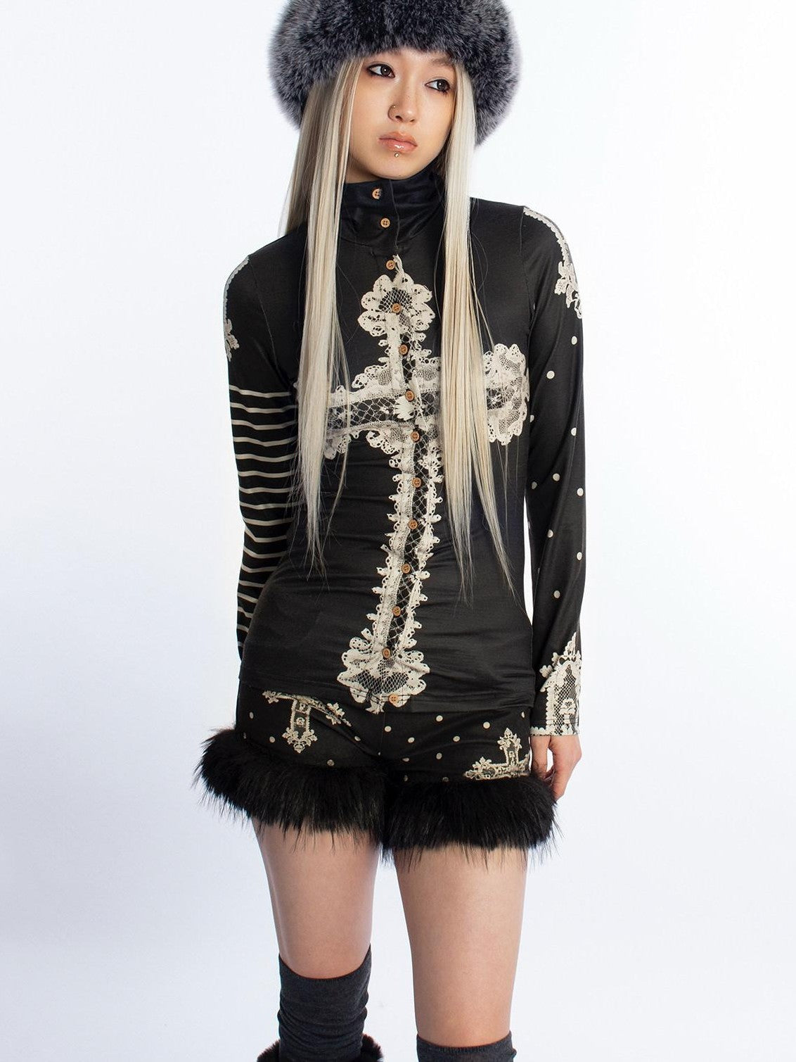 4RE1GN High Neck Asymmetrical Cross Print Lace Women's Long Sleeve T-shirts