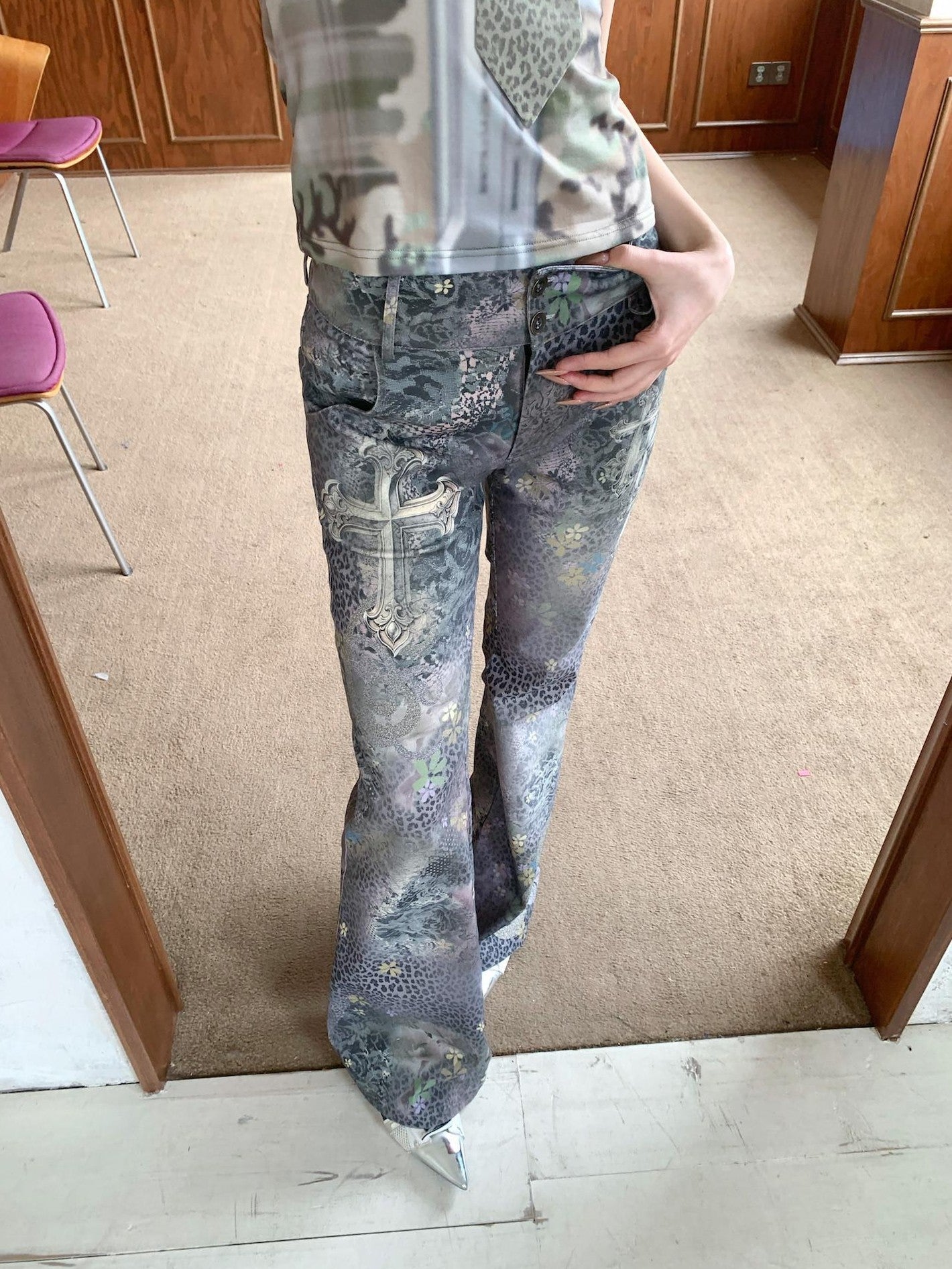 4RE1GN Purple Leopard Pattern Cross Print Women's Cotton Flare Pants