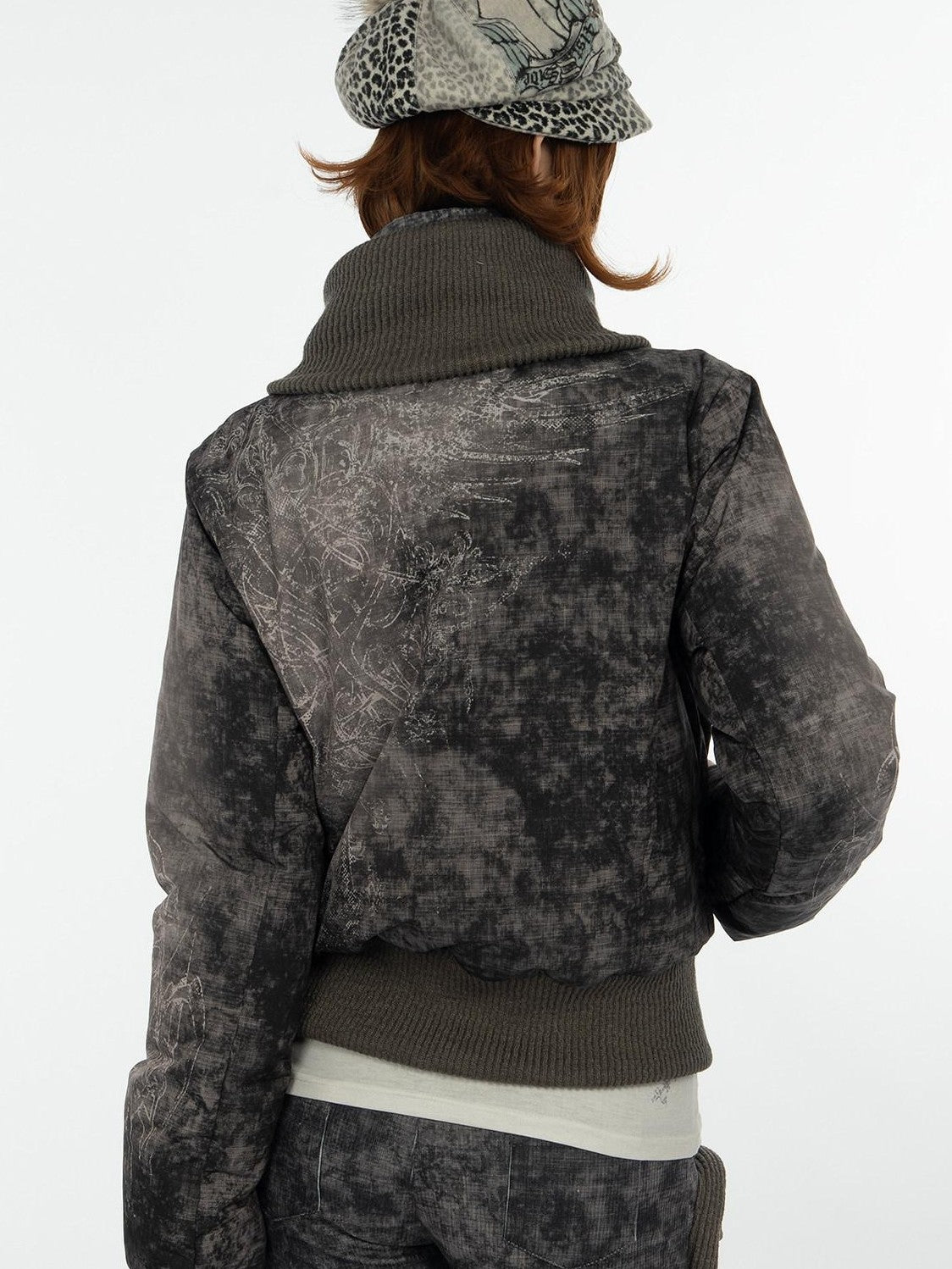 4RE1GN Retro Mysterious Floral Patchwork Button Turn Down Collar Women's Down Jackets