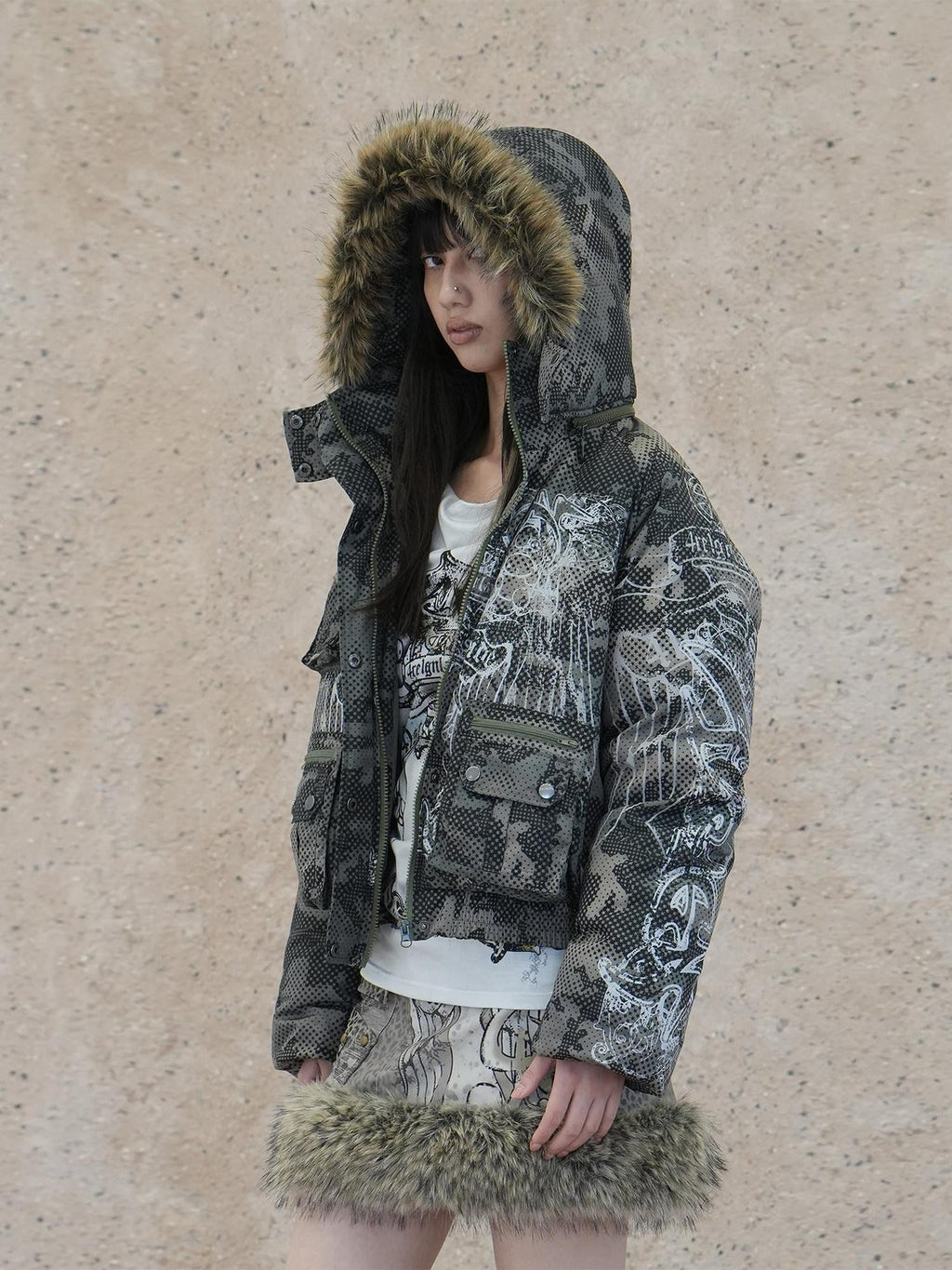 4RE1GN Retro Star Camo Print Detachable Fur Hood Women's 90 White Duck Down Down Jackets