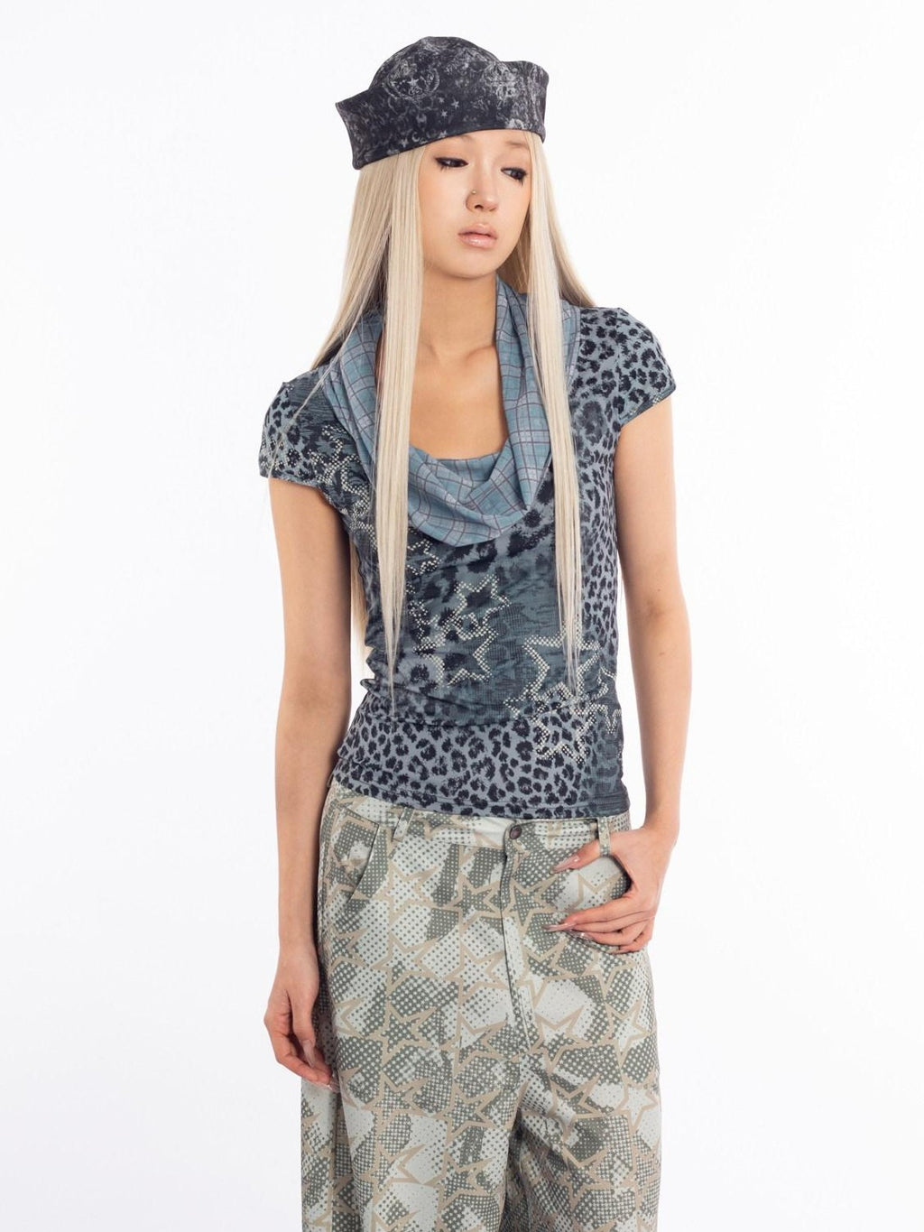 4RE1GN Star Leopard Print Scarf Collar Women's Polyester Spandex Short Sleeve T-shirts