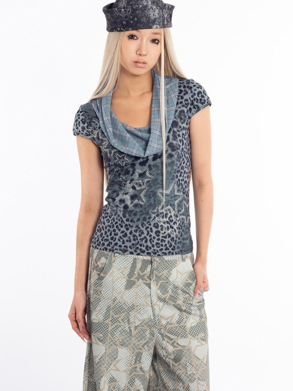 4RE1GN Star Leopard Print Scarf Collar Women's Polyester Spandex Short Sleeve T-shirts