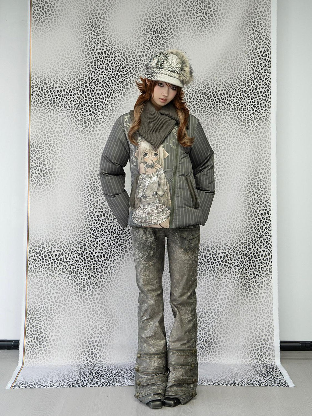 4RE1GN Striped Handpainted Cartoon Graffiti Women's Knit Collar Down Jackets