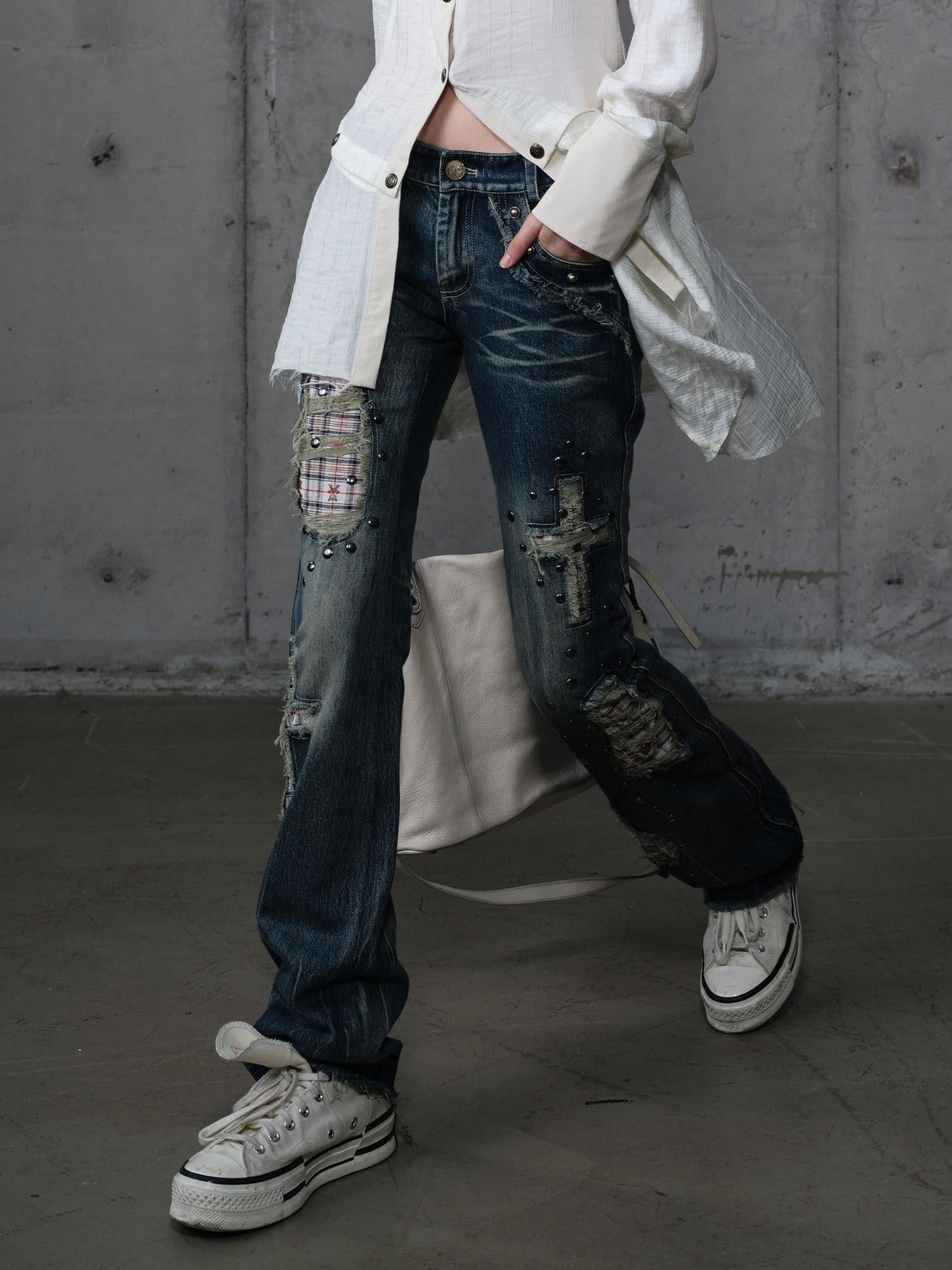 NO ROMANCE Distressed Low Rise Slim Fit Plaid Punk Zipper Denim Women Straight Jeans