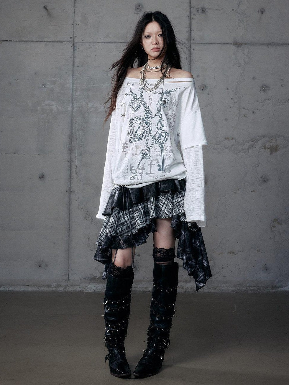 NO ROMANCE Oversized Punk Graphic Boat Neck Womens Print Long Sleeve T-Shirts