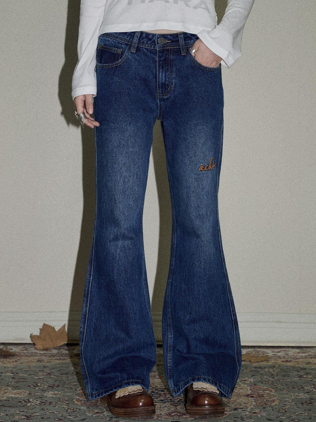 Achihara Slight Embroidered Distressed Wash Slim Women'S Denim Flare Jeans