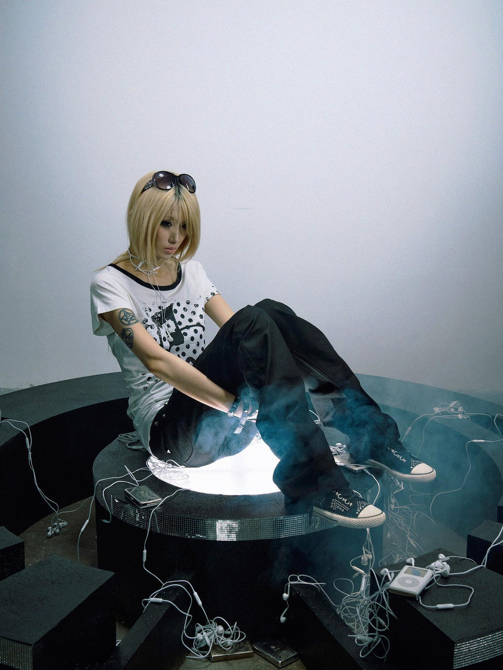 PAIKI Embossed Polka Dot Slim Fit Unisex Casual Sorona Cotton Short Sleeve T-Shirts