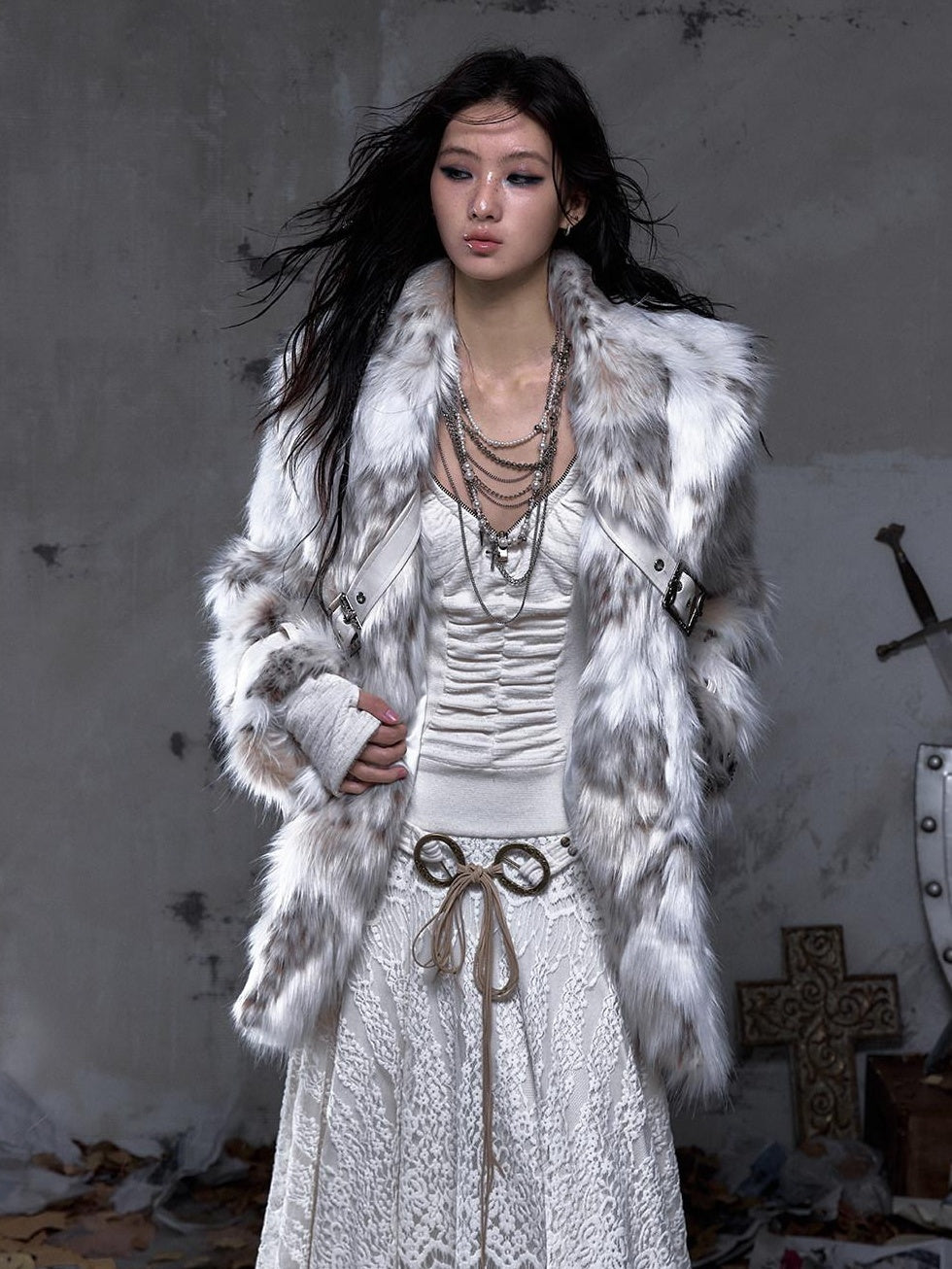 NO ROMANCE Insulated Retro Relaxed Midlength Lapel Fur Trim Women Ivory Puffer Jackets