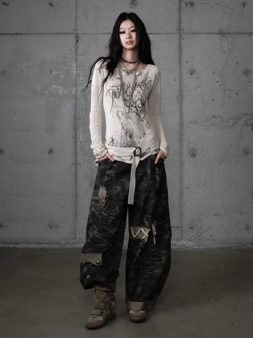 NO ROMANCE Soft Slim Punk V-neck Reversible Distressed Polyester Women Long Sleeve T-Shirts