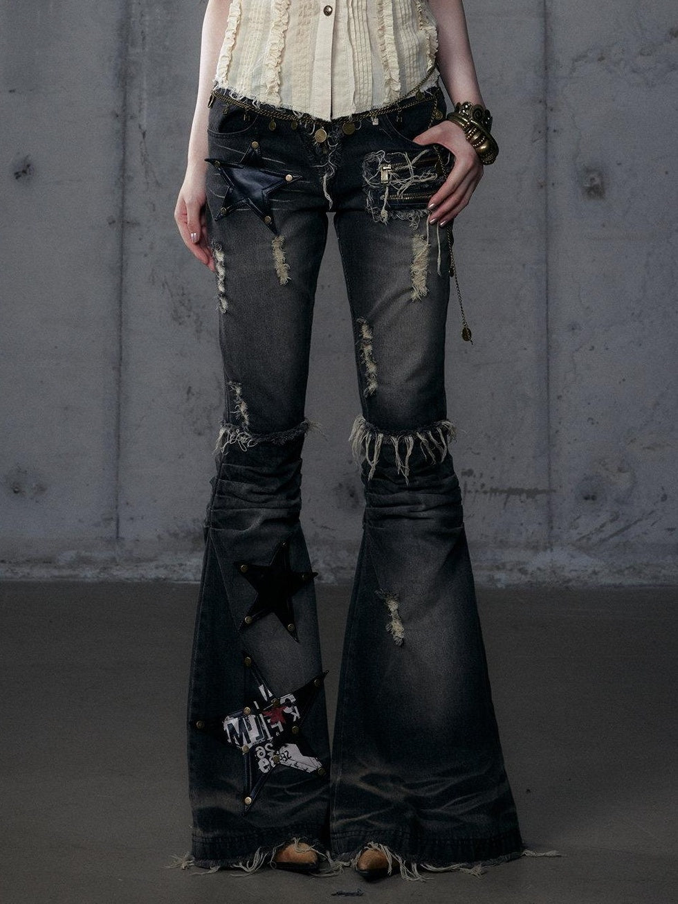 NO ROMANCE Vintage Washed Black Star Print High Waist Slim Fit Women Jeans Flare Jeans