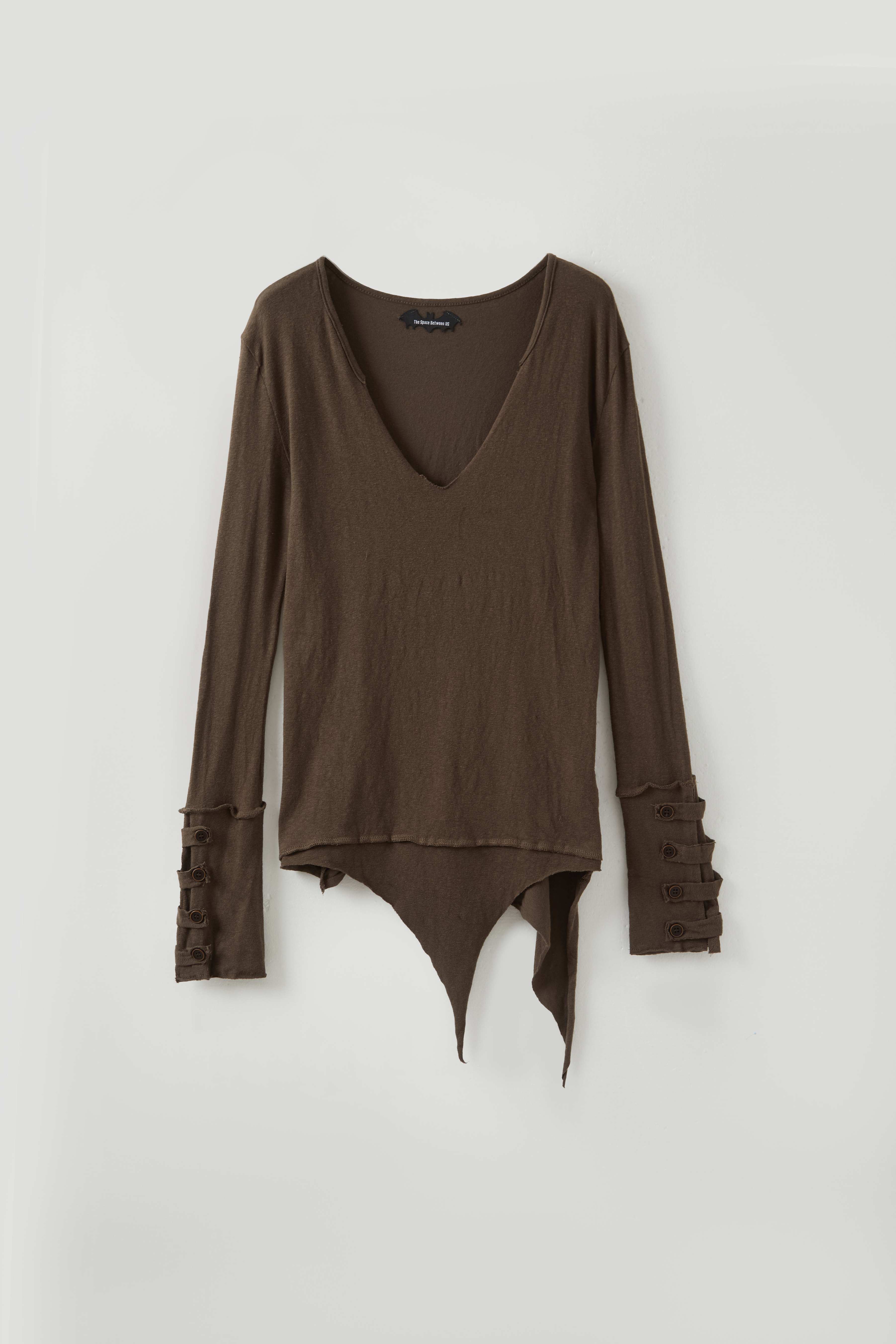 The_space_between_Us_Wasteland_Asymmetric_V-neck_Slim_Women's_Cotton_Long_Sleeve_T-shirts_1058030294876_MISSTT