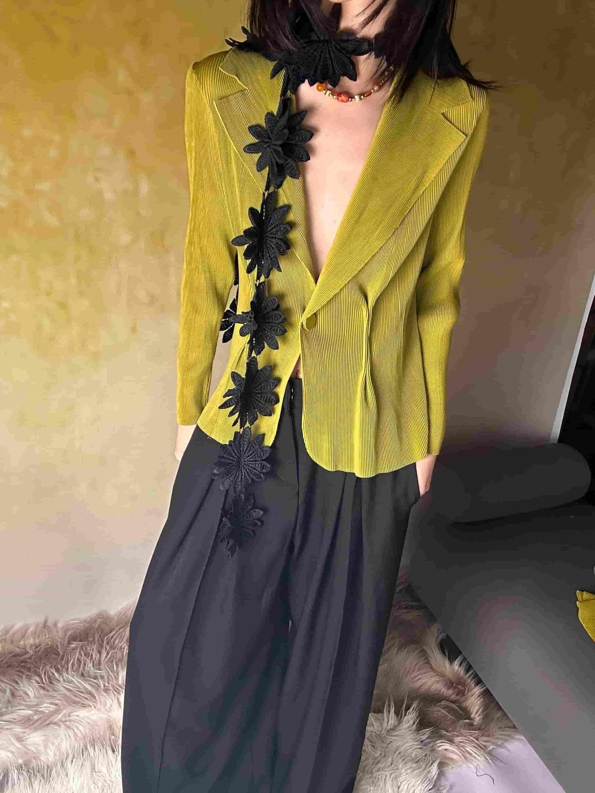 ANTIMOON 3d Multi Layer Floral Lace Neck Decoration Women's Polyester Scarves & Shawls