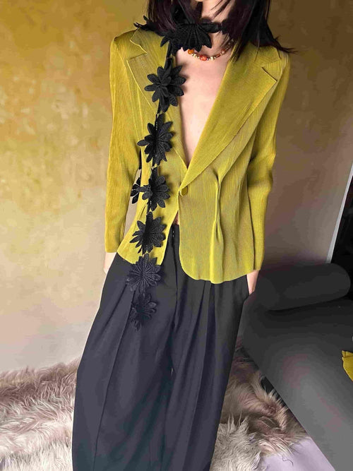ANTIMOON 3d Multi Layer Floral Lace Neck Decoration Women's Polyester Scarves & Shawls