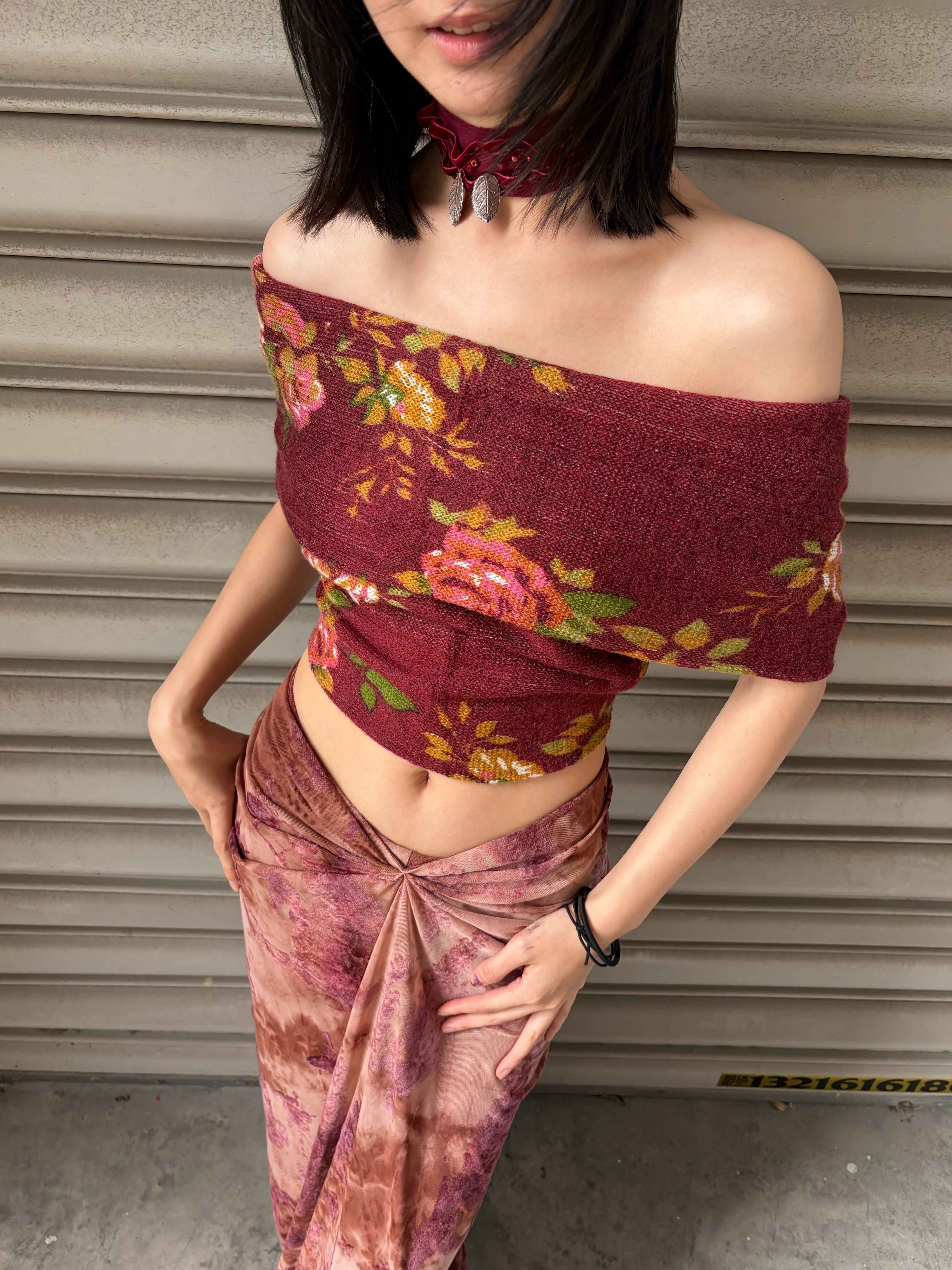 ANTIMOON_Asymmetric_Back_Tie_Webbing_Cropped_Women's_Polyester_Off-shoulder_Sweaters_775496636530_MISSTT