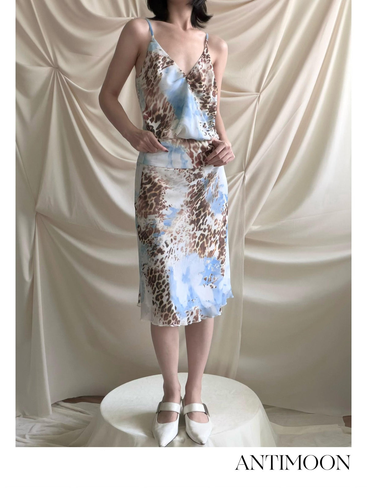 ANTIMOON Blue Gradient Leopard Print Asymmetric Cut Cami Top And Women's Matching Skirt Sets