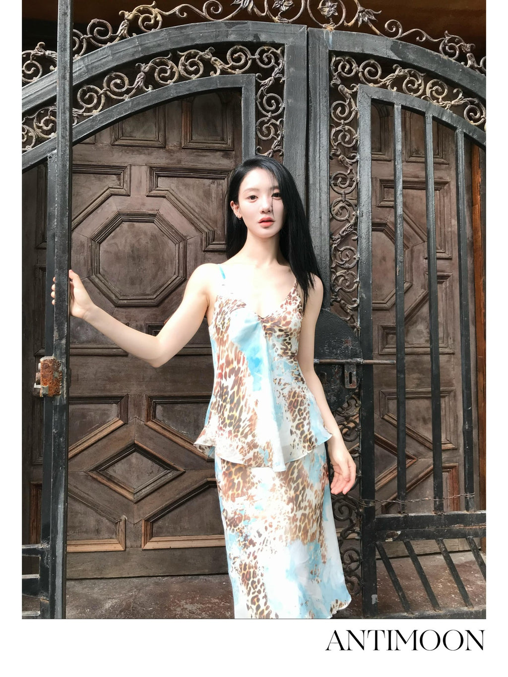 ANTIMOON Blue Gradient Leopard Print Asymmetric Cut Cami Top And Women's Matching Skirt Sets