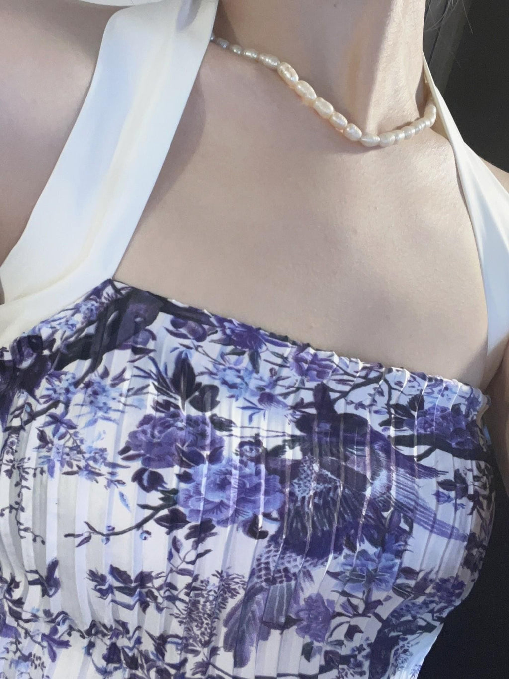 ANTIMOON Blue Porcelain Print Halter Open Back Pleated Tie Back Women's Camisoles