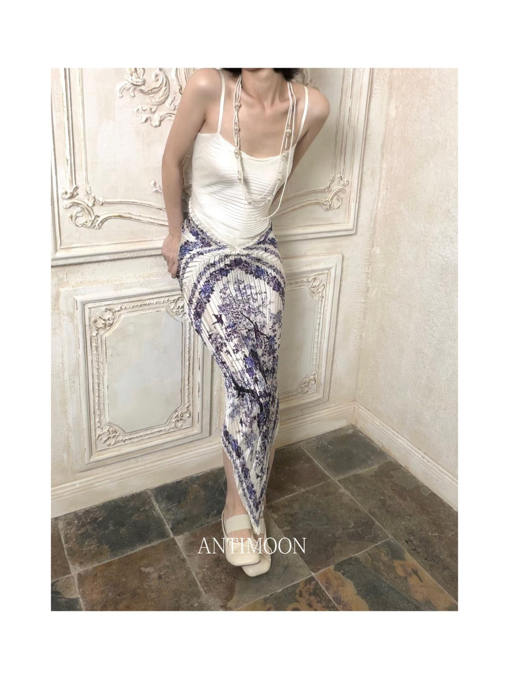ANTIMOON Blue Porcelain Print Pleated Women's Polyester Slip Maxi Dresses