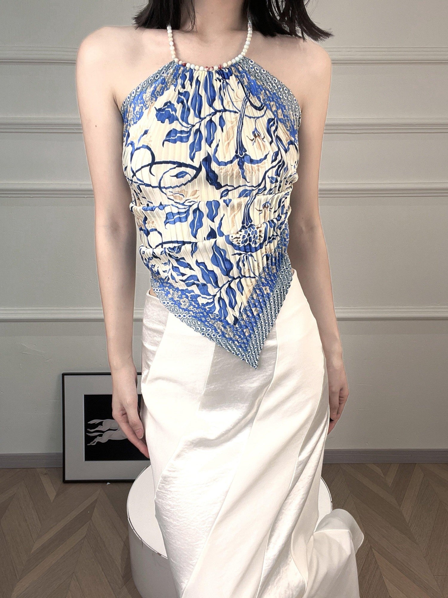 ANTIMOON Blue Porcelain Ruched Backless Women's Polyester Halter Tops