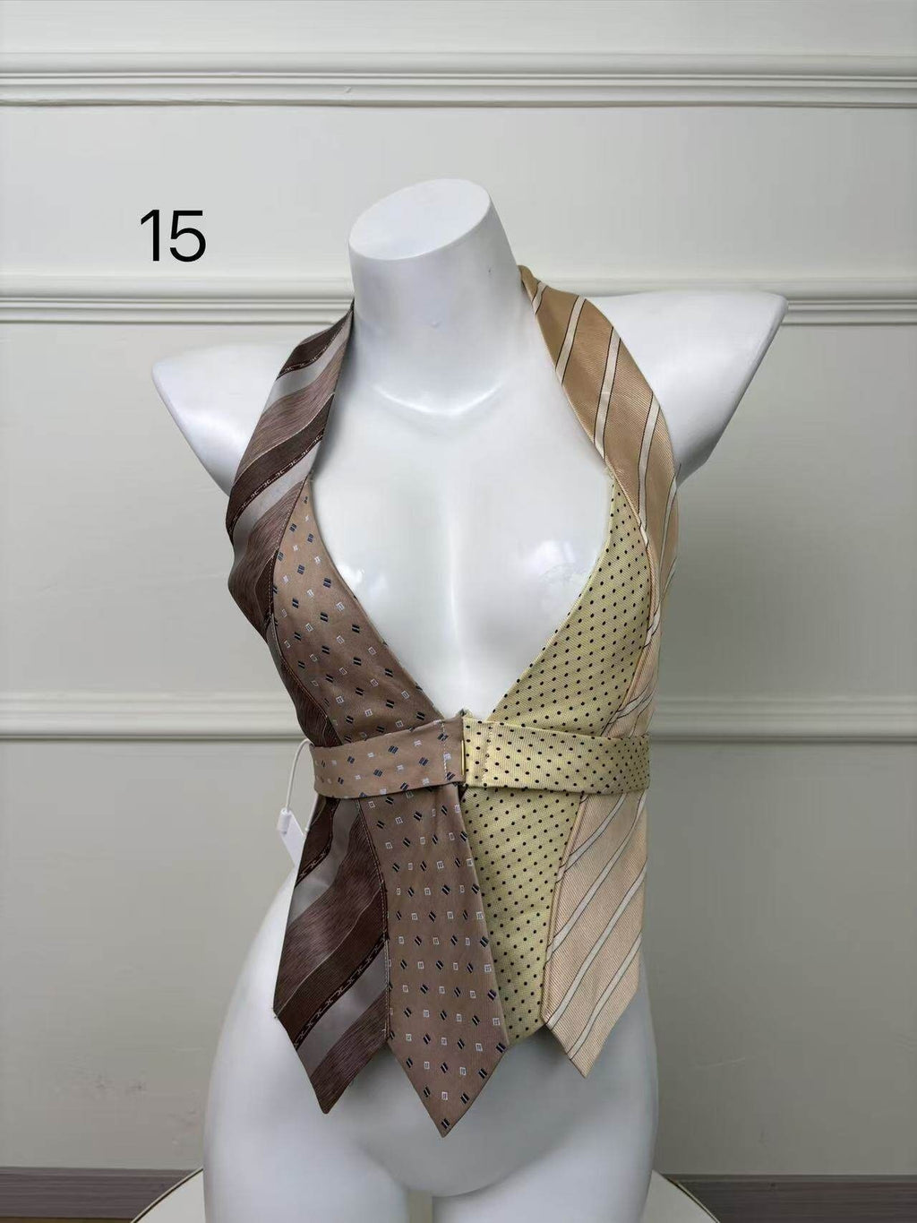 ANTIMOON_Colorblock_Patchwork_Plaid_Tie_Back_V-neck_Women's_Polyester_Halter_Tops_1031322523313_MISSTT