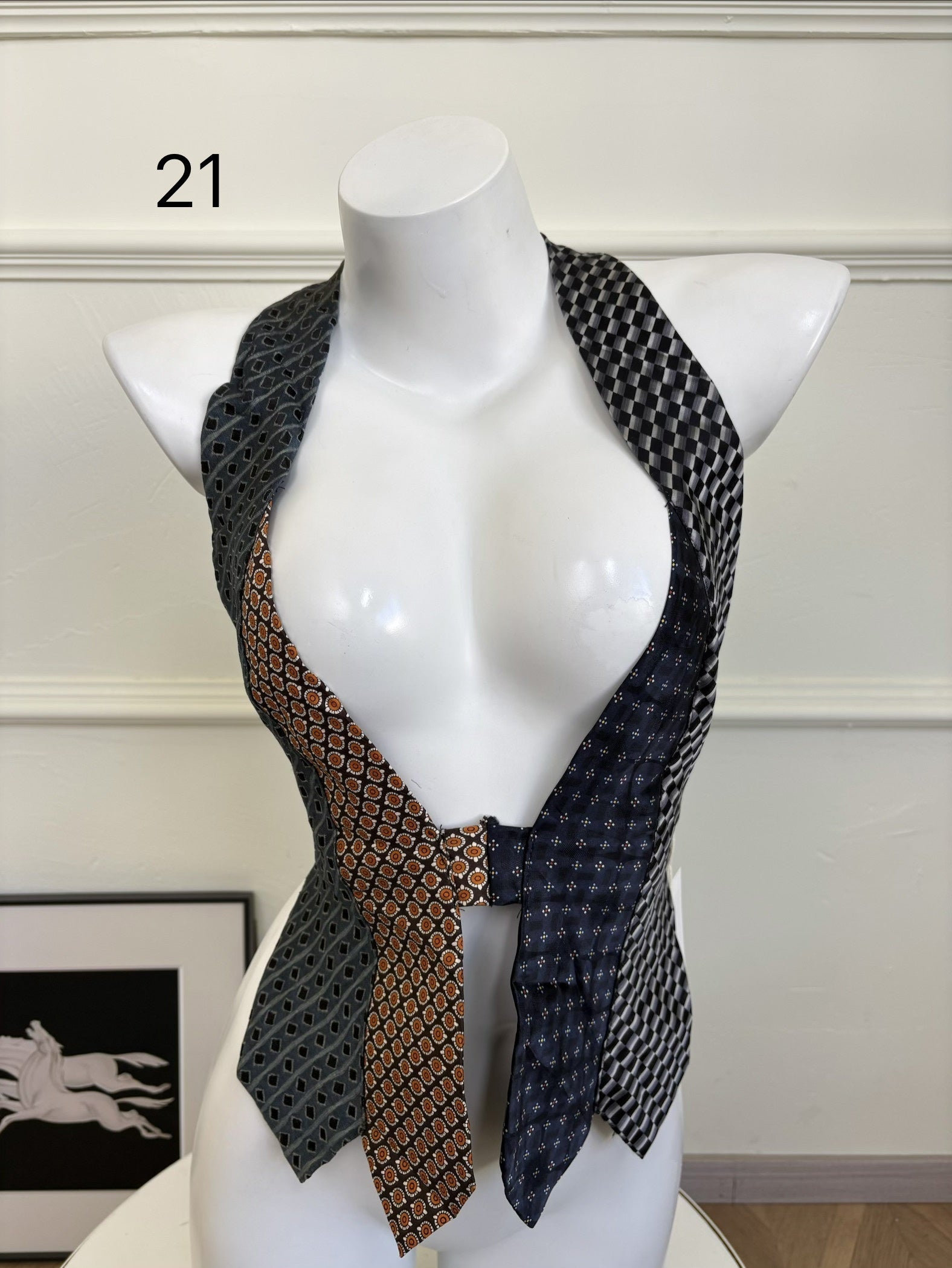 ANTIMOON_Colorblock_Patchwork_Plaid_Tie_Back_V-neck_Women's_Polyester_Halter_Tops_1031322523313_MISSTT