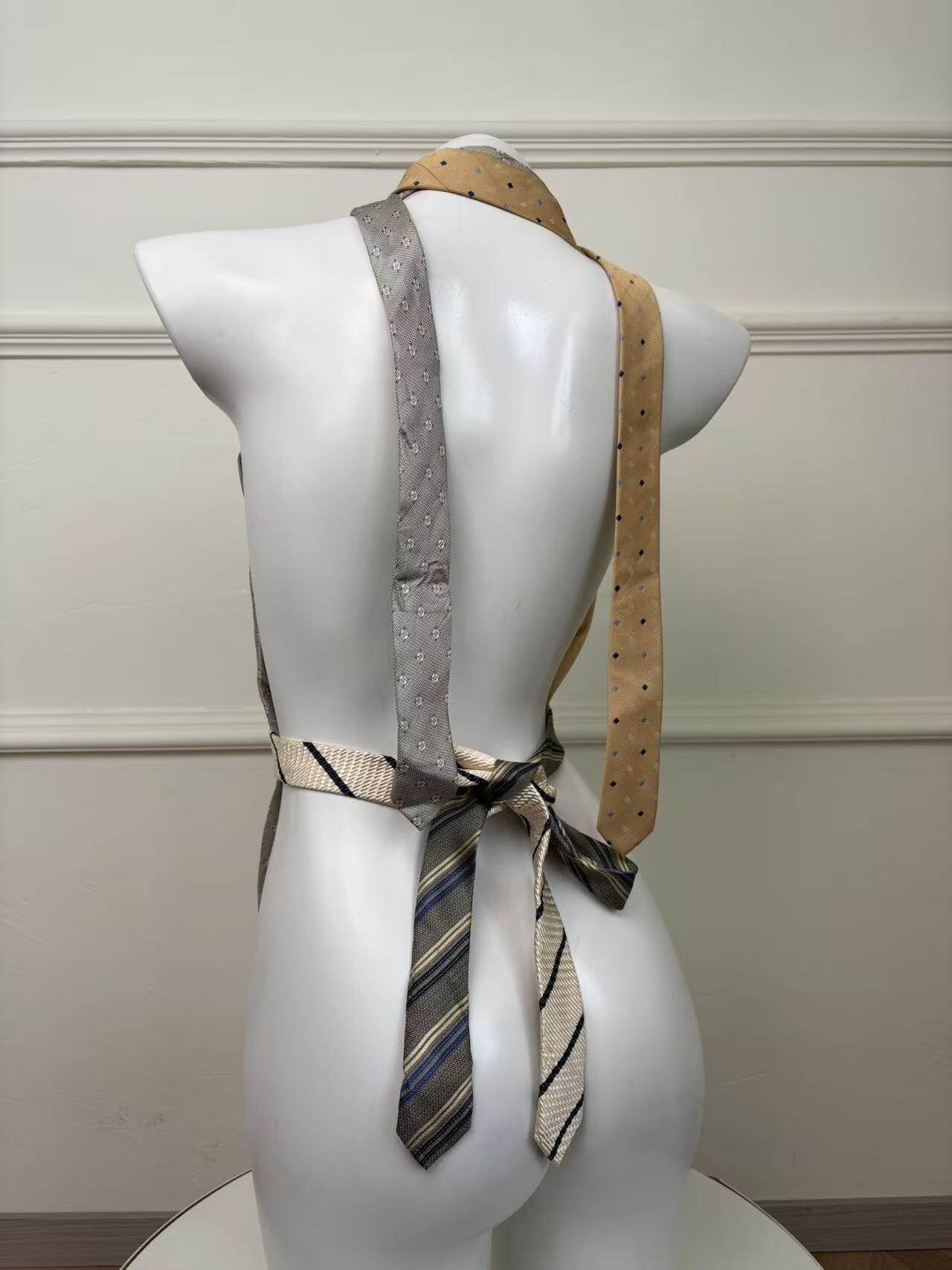 ANTIMOON_Colorblock_Patchwork_Plaid_Tie_Back_V-neck_Women's_Polyester_Halter_Tops_1031322523313_MISSTT