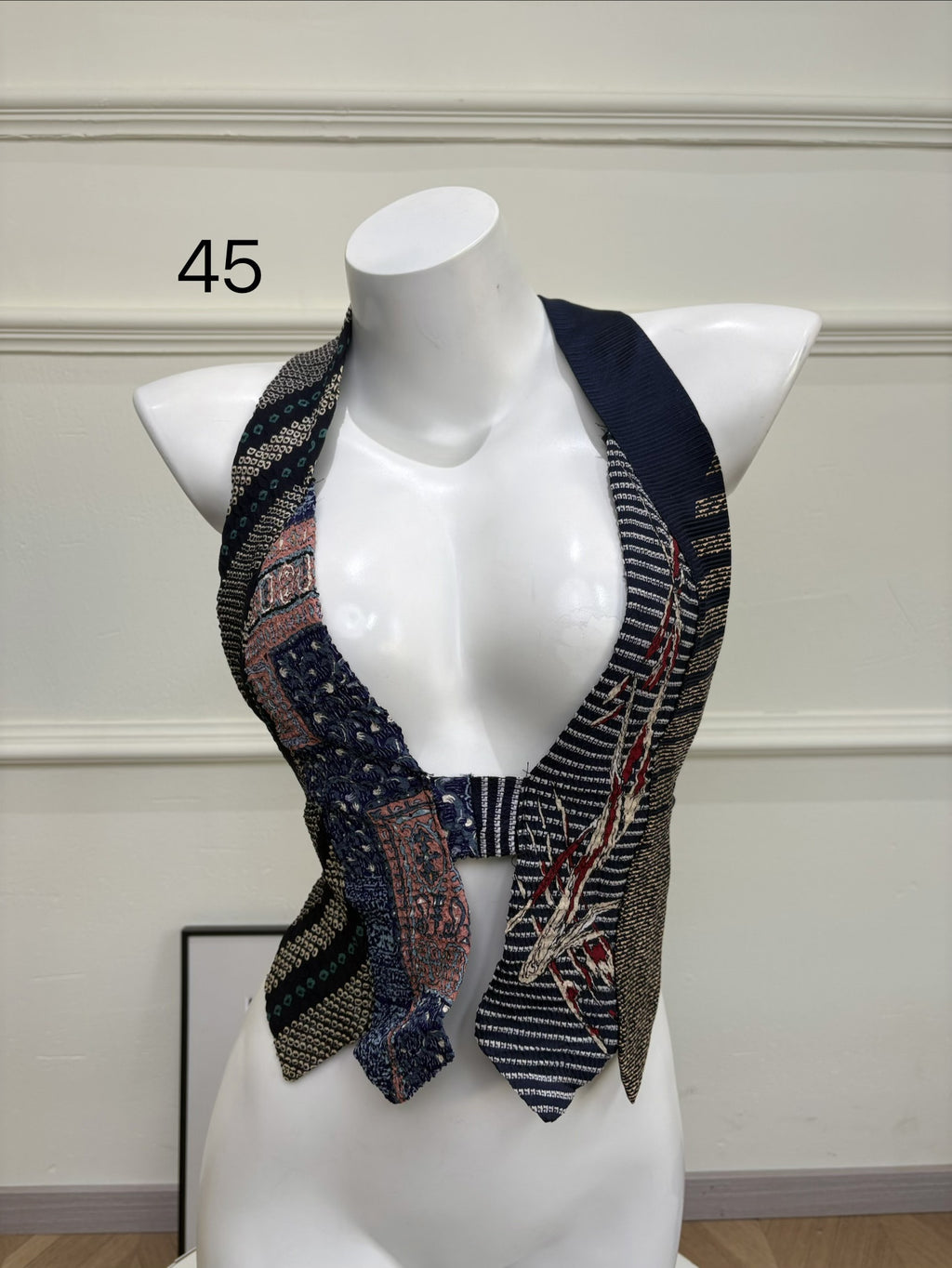 ANTIMOON_Colorblock_Patchwork_Plaid_Tie_Back_V-neck_Women's_Polyester_Halter_Tops_1031322523313_MISSTT