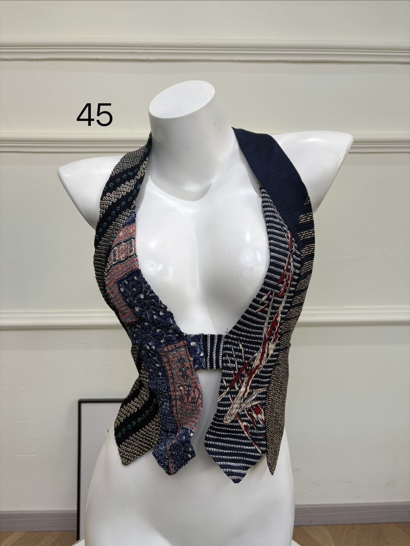ANTIMOON_Colorblock_Patchwork_Plaid_Tie_Back_V-neck_Women's_Polyester_Halter_Tops_1031322523313_MISSTT