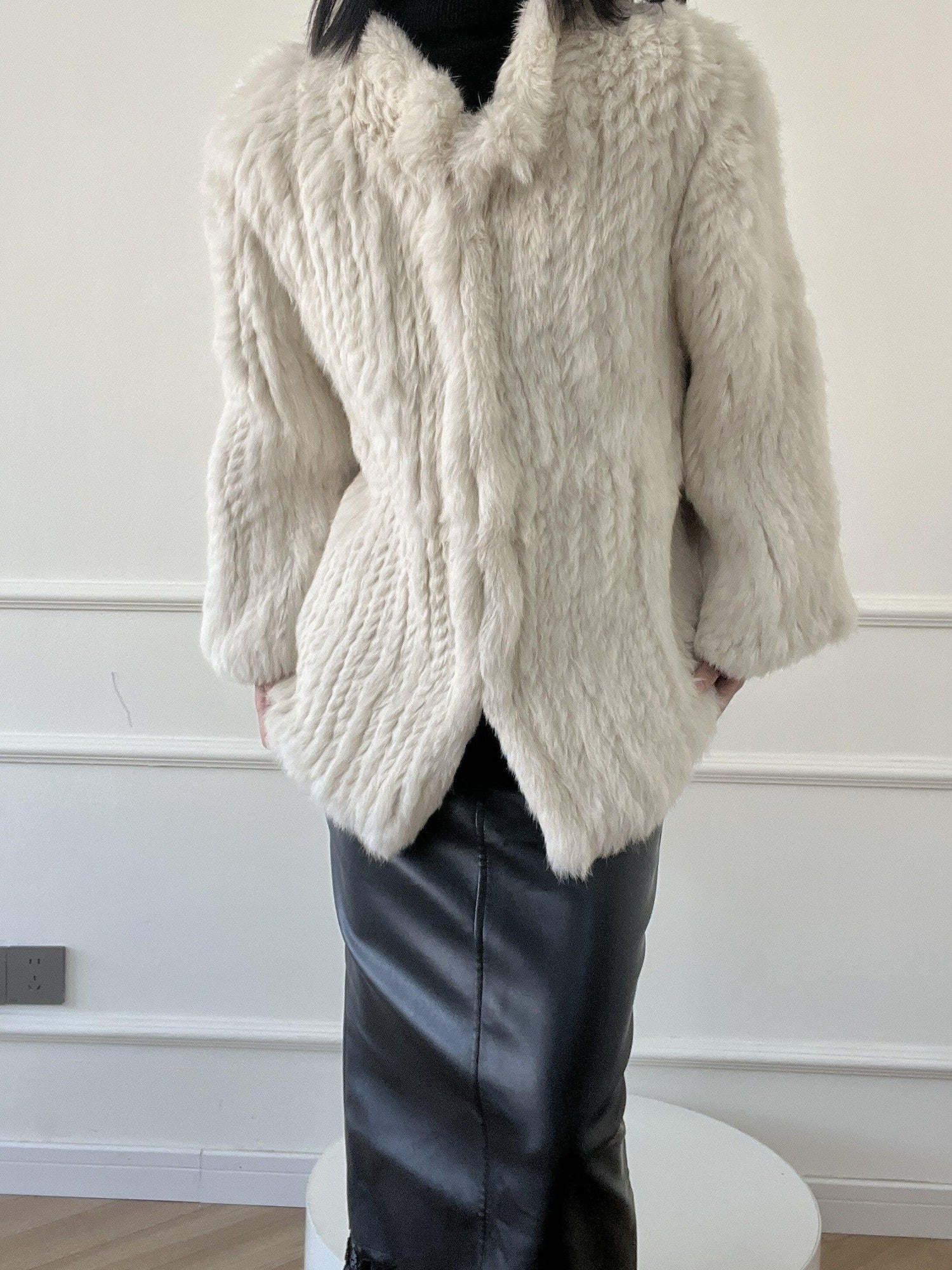 ANTIMOON Cropped Soft Lightweight Woven Medieval Women's Faux Fur Coats